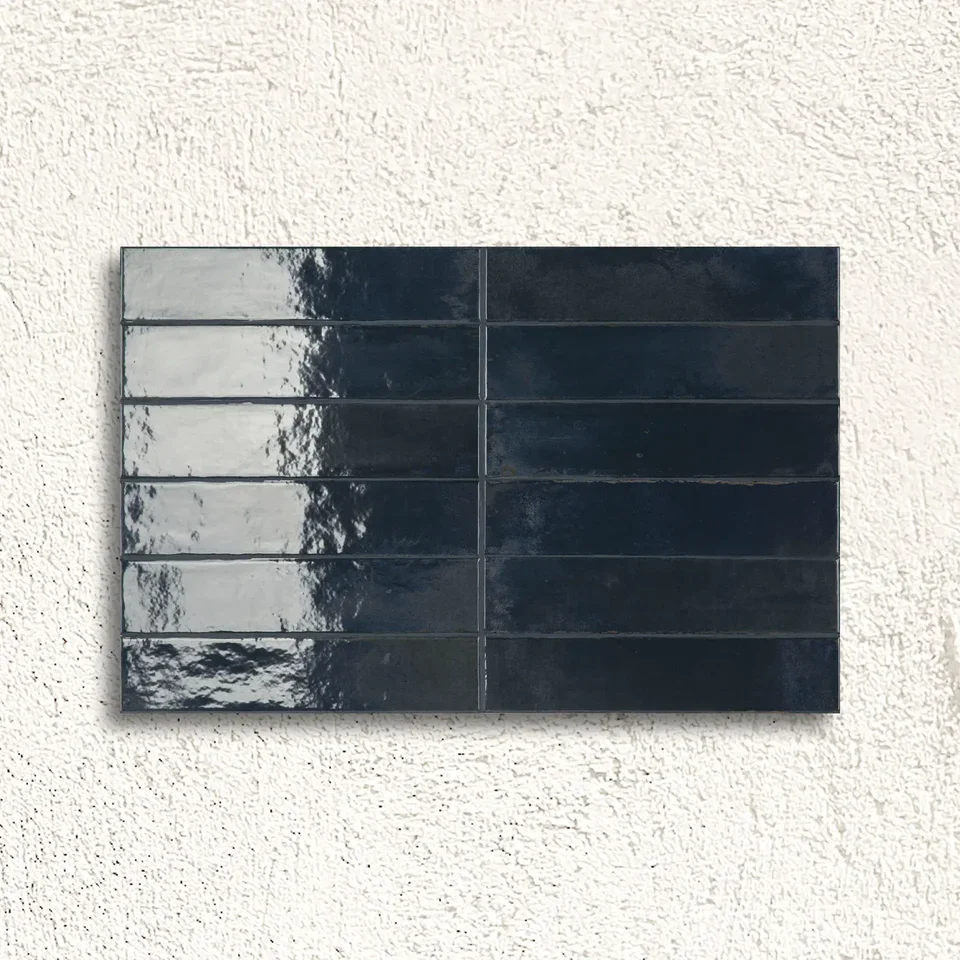 577200015_Lisbon_BlueCobalt-Shine_5.6x26.7cm_FACE.webp