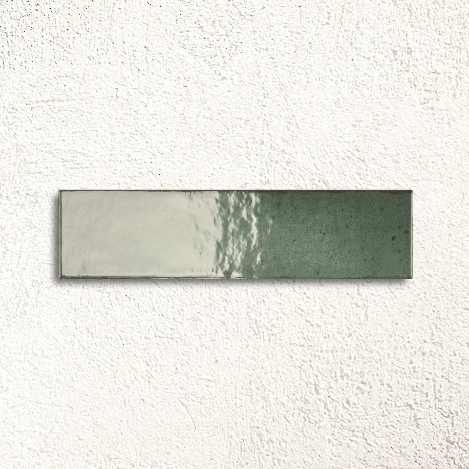 577200014_Lisbon_GreenJade-Shine_5.6x26.7cm_FACE2.webp