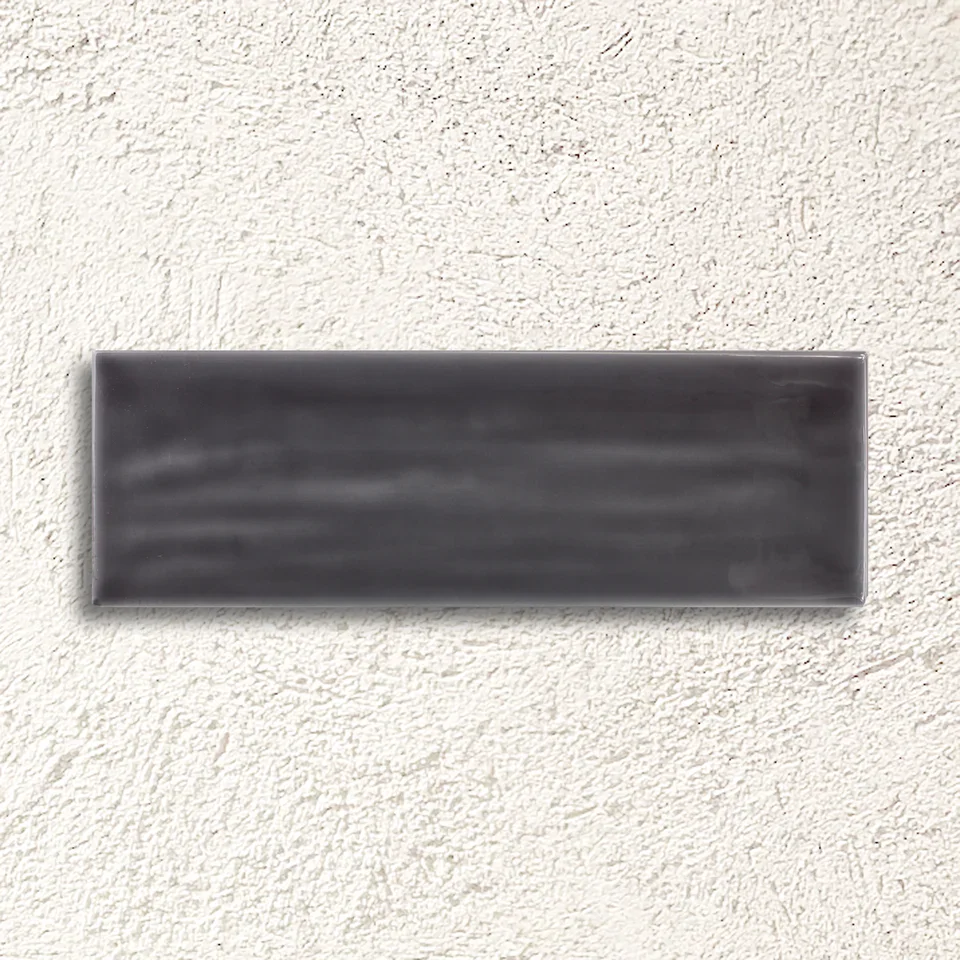 425060144_Aria_BlackGloss_10x30cm_FACE.webp