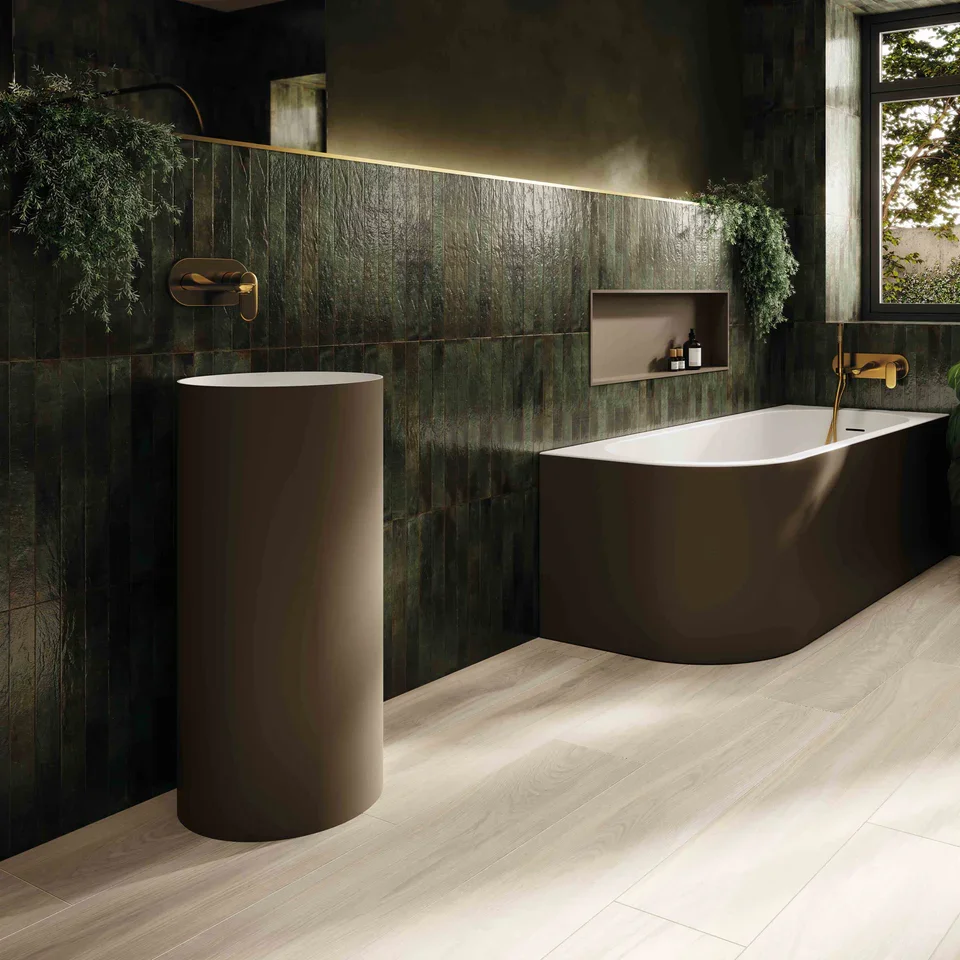 429115025_Genesi_GreenBrillo_4.8x45cm__ROOM1.webp