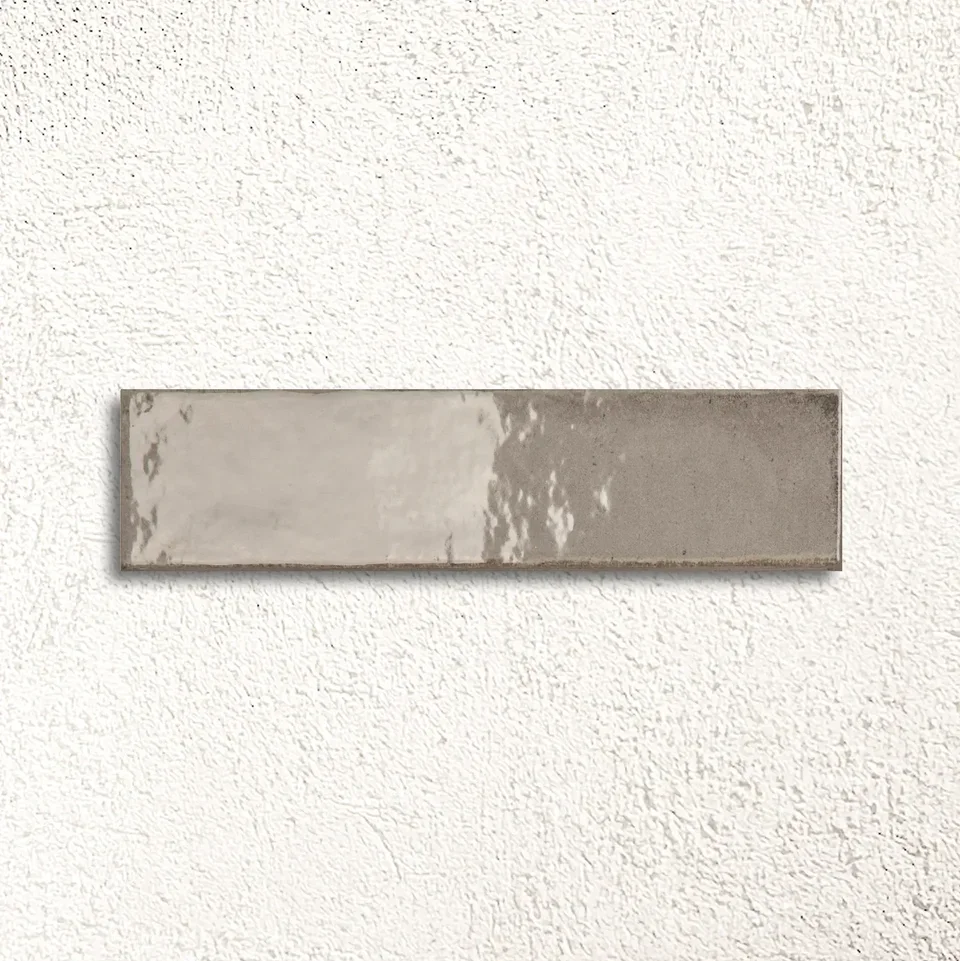 577200011_Lisbon_Oyster-Shine_5.6x26.7cm_FACE2.webp