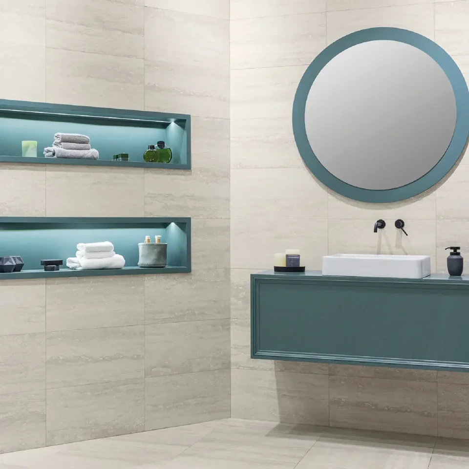 Cersaie_2022_-_Pure_Travertine_Grey_-_WC_amb.webp