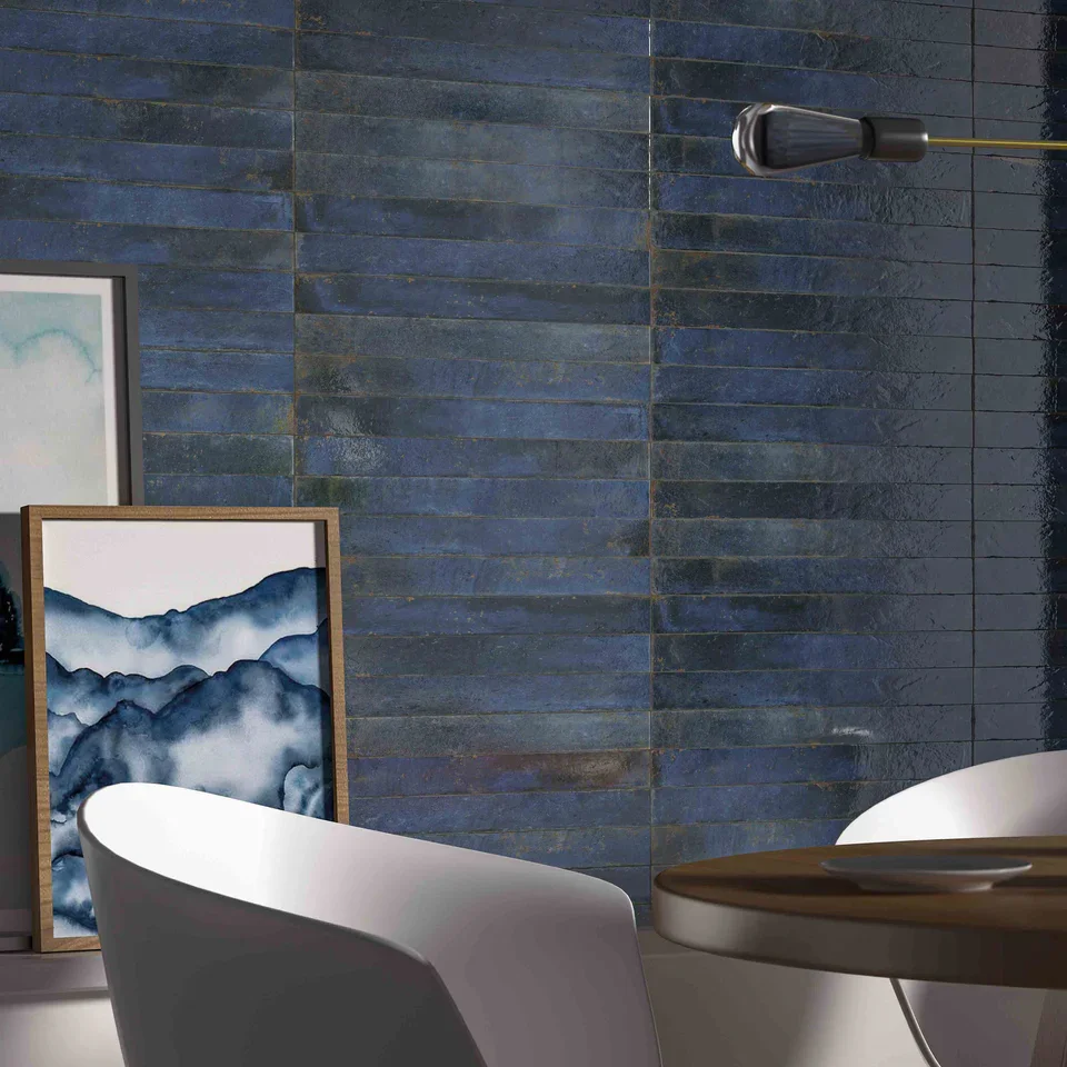 429115026_Genesi_BlueBrillo_4.8x45cm__ROOM1_f877e18f-4d59-4a35-bfe7-3a468c96c777.webp