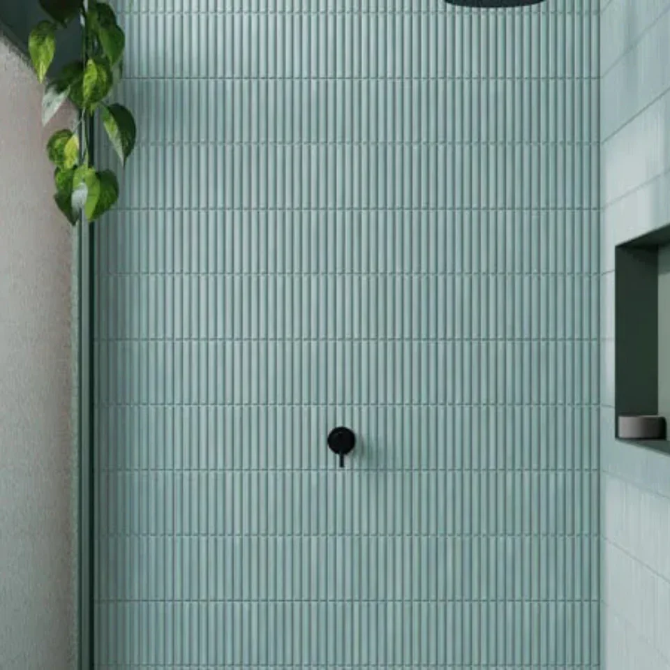 404401010_DecoLingot_Aqua_32x62.5cm__ROOM2.webp