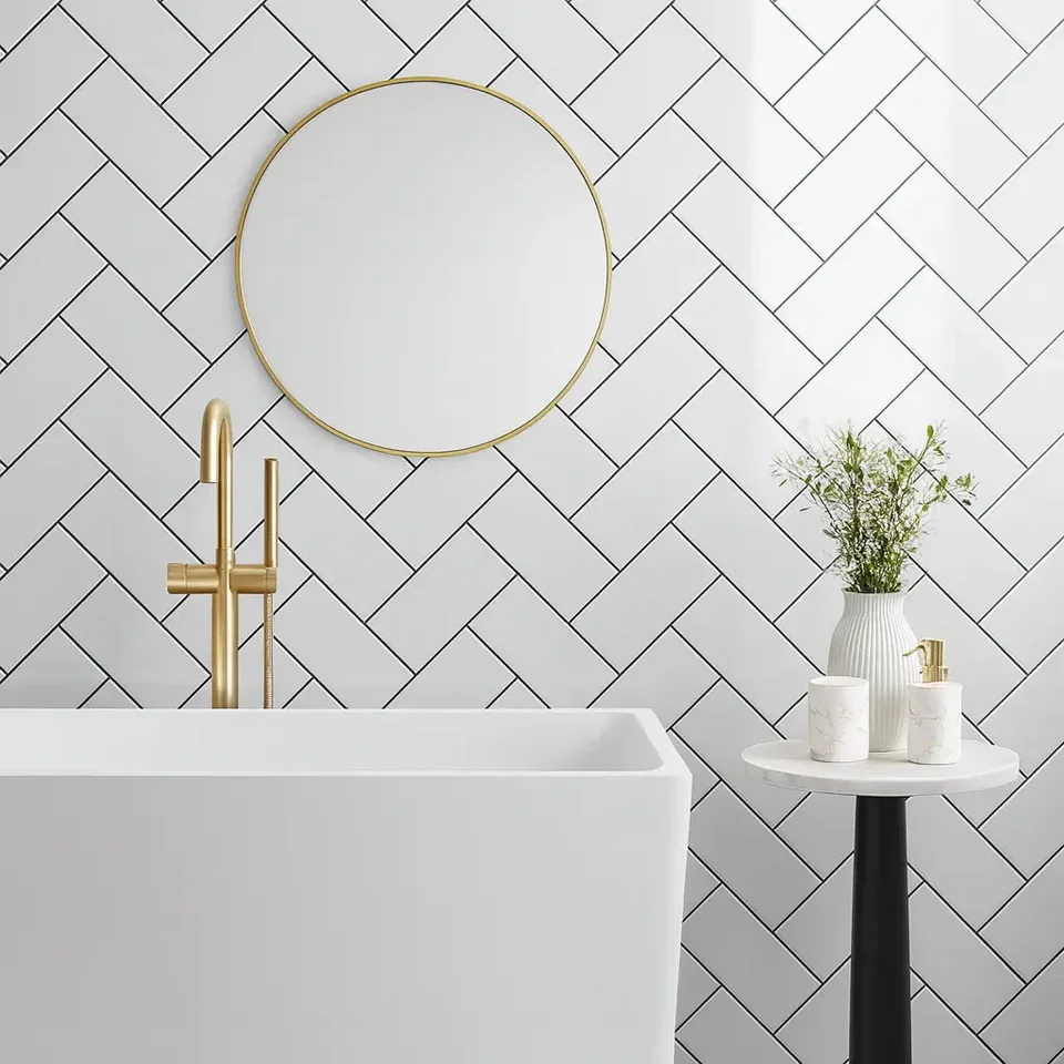 354012020_Metro_WhiteGloss_Flat__10x20cm__ROOM1.webp