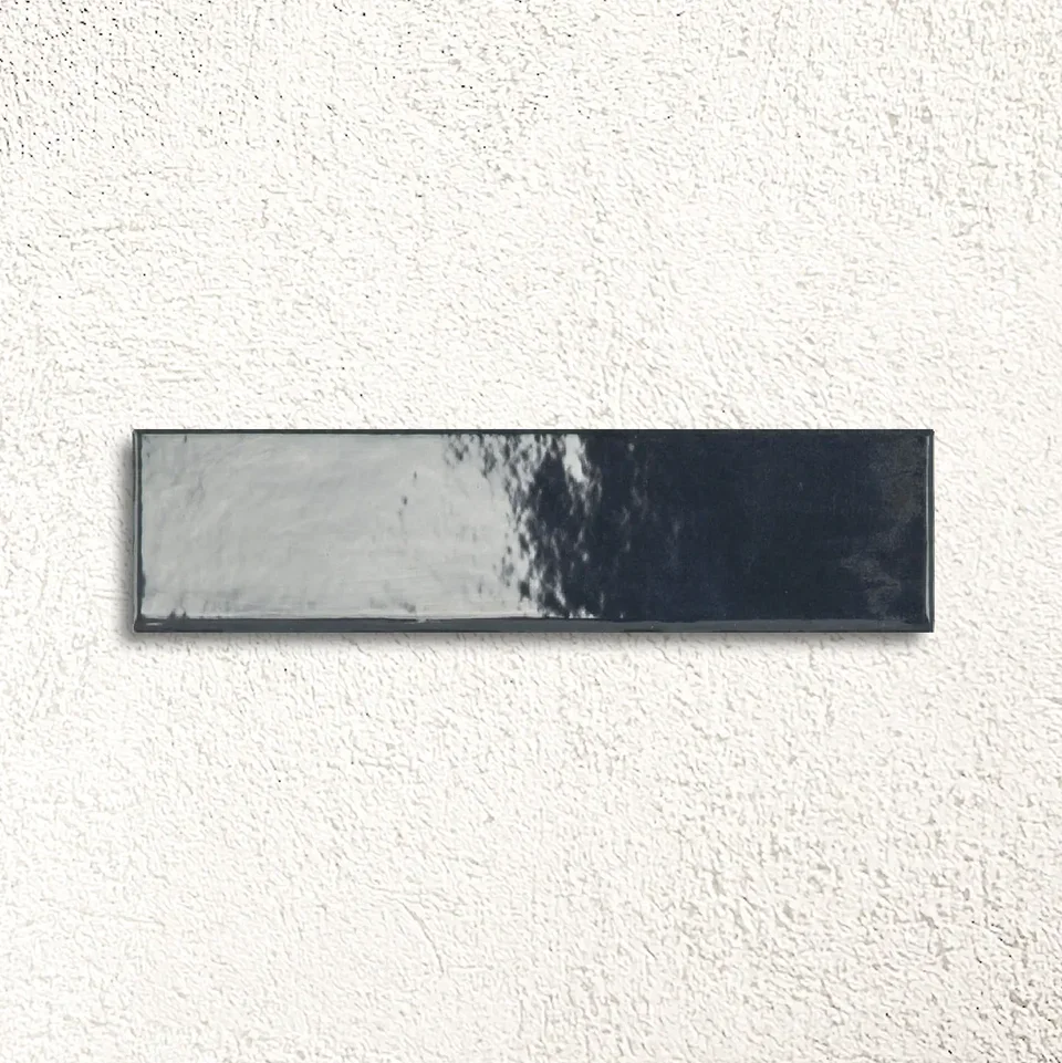 577200015_Lisbon_BlueCobalt-Shine_5.6x26.7cm_FACE2.webp