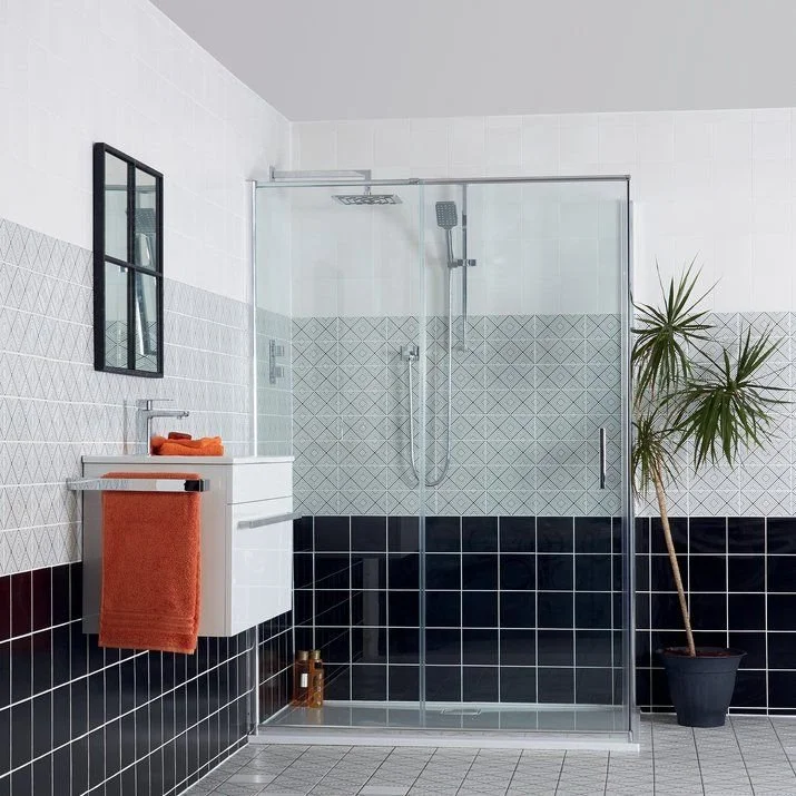 monochrome_bathroom_3.jpg__715x715_q85_crop_subsampling-2_upscale (1).jpg