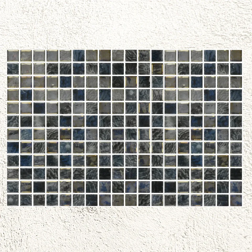 427235111_Aquastyle_Arrecife_Iridis_Grey_25x25mm_Sheet.webp