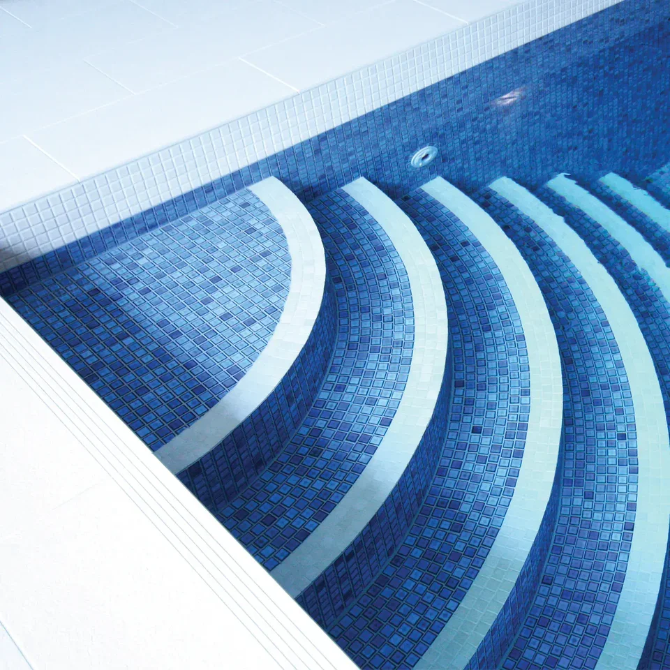231013448_Ceramic-Pool_Mediterranean_23x23mm__ROOM1.webp