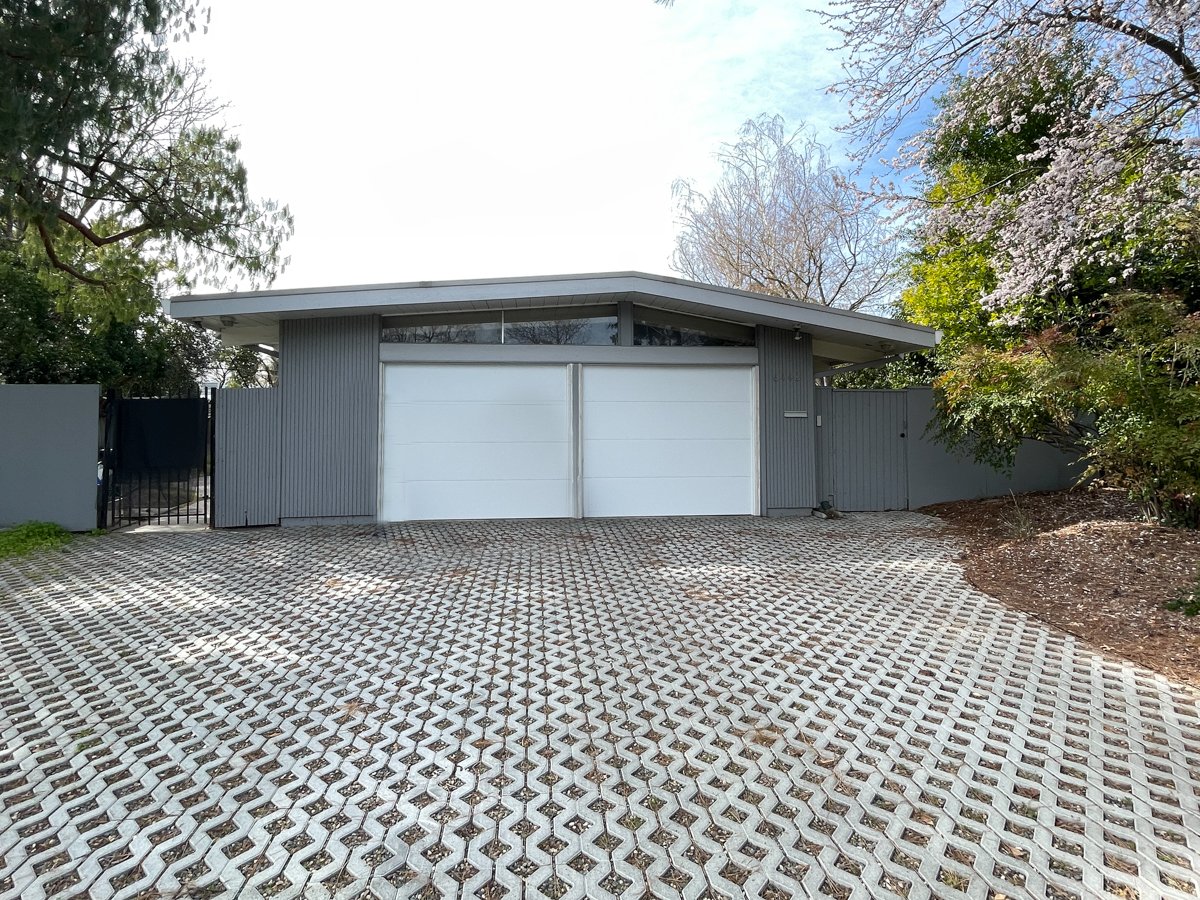 Mid Century Modern Driveways