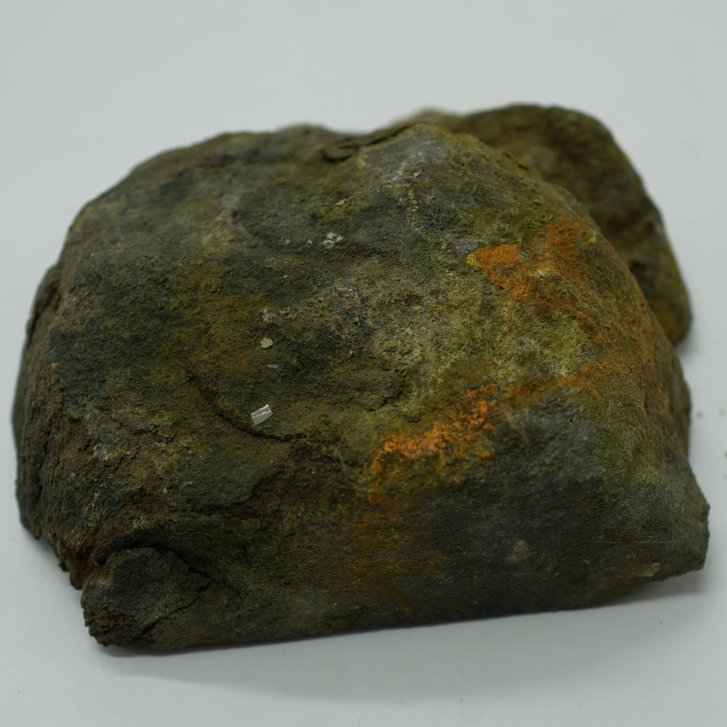 Compact Utah uranium ore specimen with carnotite mineralization measuring 3.5 inches and emitting 25,000 CPM
