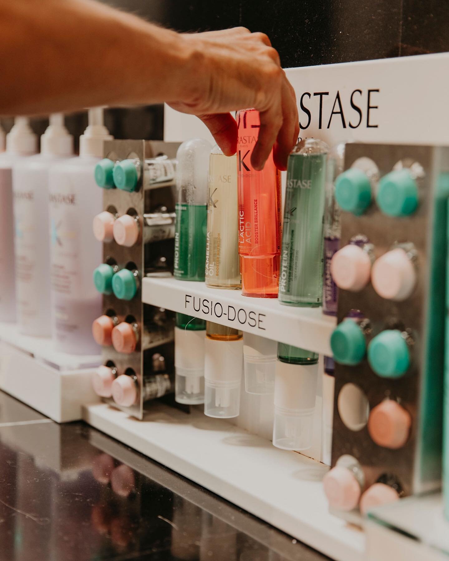 Indulge in a Luxury Hair Experience with Fusio Dose! ✨ At AP Luxe in Mill Valley, we offer the ultimate hair transformation with up to 30 unique combinations of Fusio Dose treatments. Our expert Kerastase stylists are here to address your hair concer