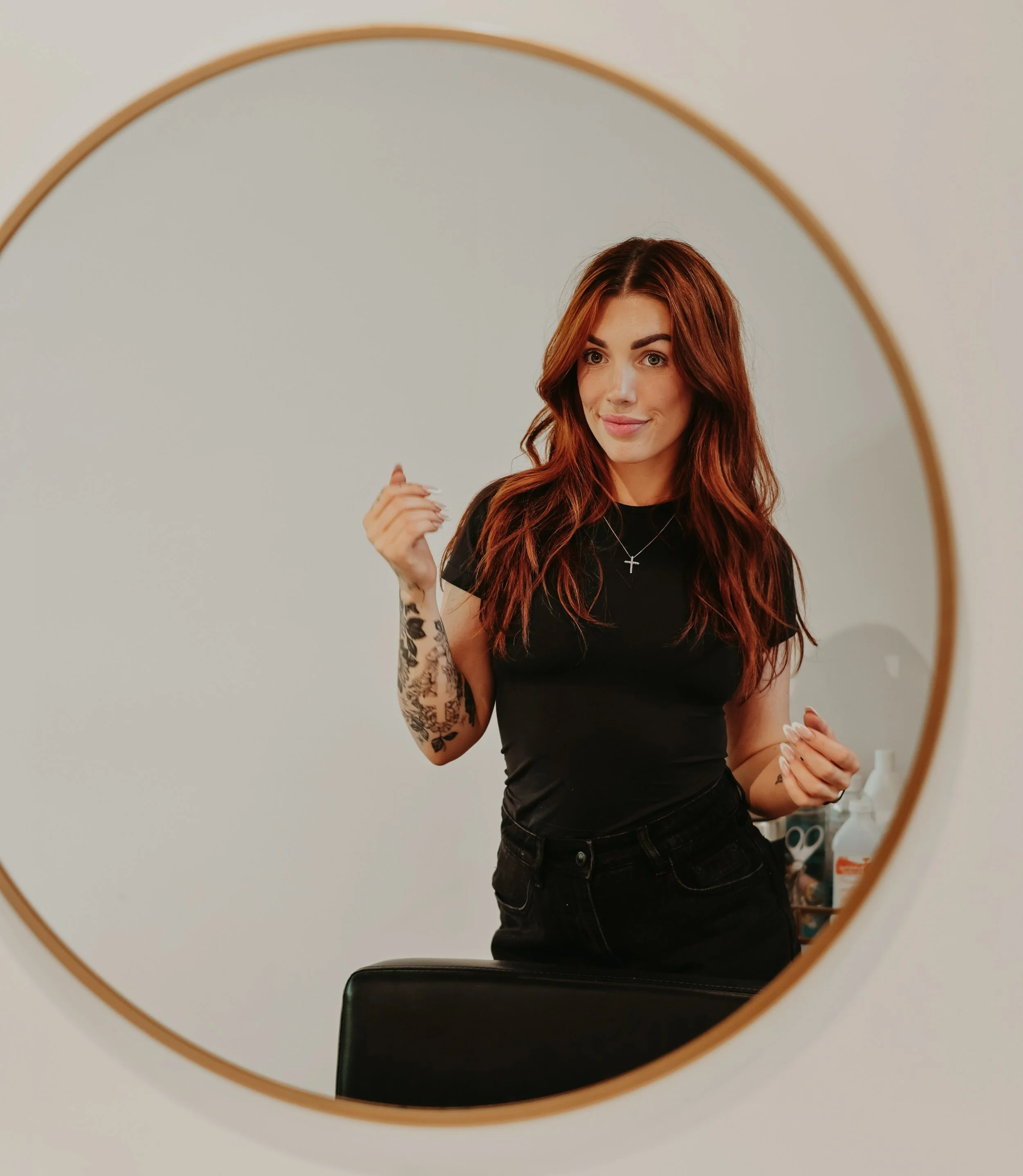 Please welcome Kennedy to AP Luxe ✨ @kennedydoesmyhair 

We&rsquo;re so excited to have her back behind the chair with us every last Wednesday + Thursday of the month. From lived-in color and gorgeous cuts to the kind of blowouts that make you want p
