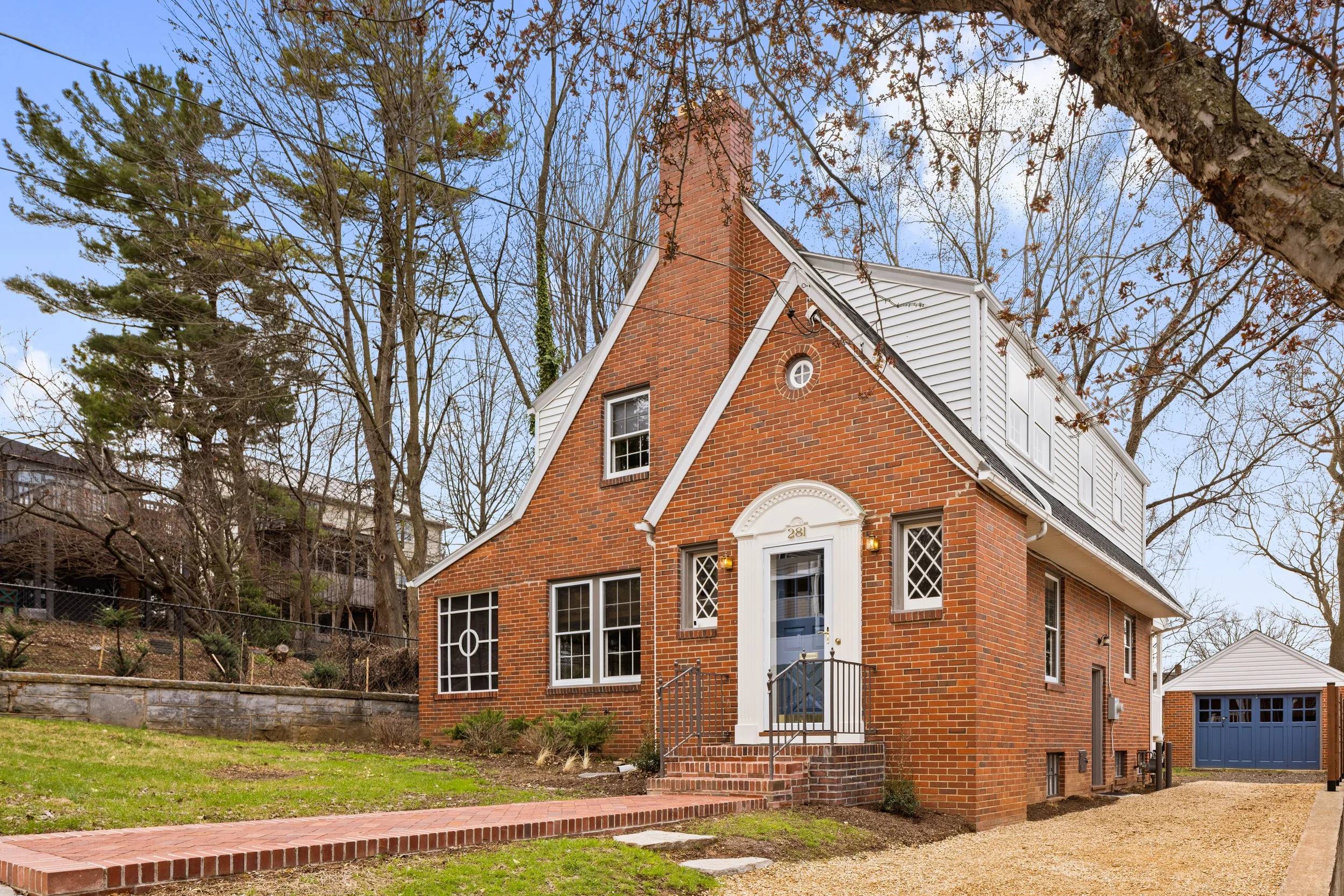 OldTownBungalow_02.jpg