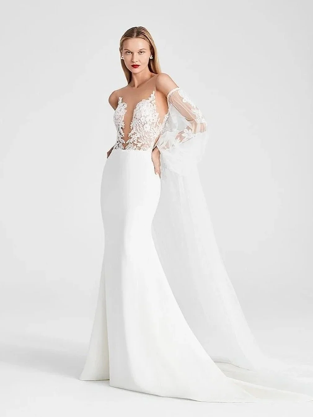 New Find: In&eacute;s Di Santo Passion Cape. Add this chic bridal cape to your look for a versatile styling option that will take your gown ti the next level. Passion Cale by Ines Di Santo is 50% off the original price.