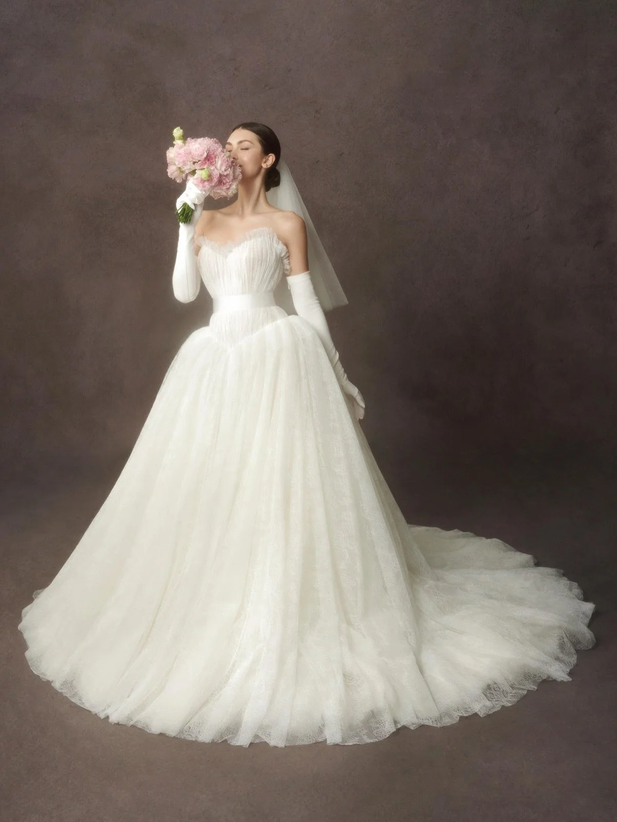 New Find — Nicole + Felicia NF006 is now available for 50% off the original price. This gorgeous Nicole + Felicia ballgown is absolutely, 100% on trend right now and the sample gown is now half off the original price at The Find Bridal Outlet i