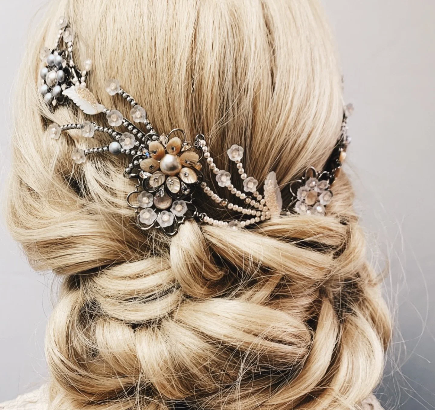 A reminder that you can also find your wedding accessories at The Find Bridal Outlet, like this new Maria Elena Headpieces arrival, on sale for 50% off the original price of $890.