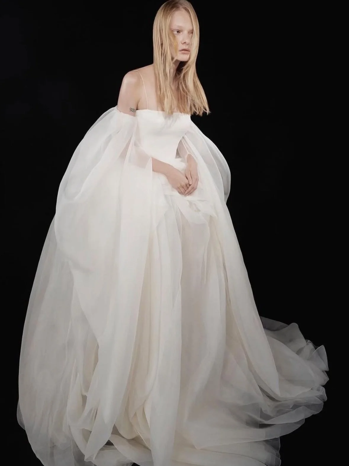 NEW FIND &mdash; Vera Wang Antoinette. Original price: $7,400. Sale price: $4,440. Say yes to a Vera Wang sample for 50% off the original price at our bridal sample sale in Miami. Can&rsquo;t make it to shop in person? We ship internationally.