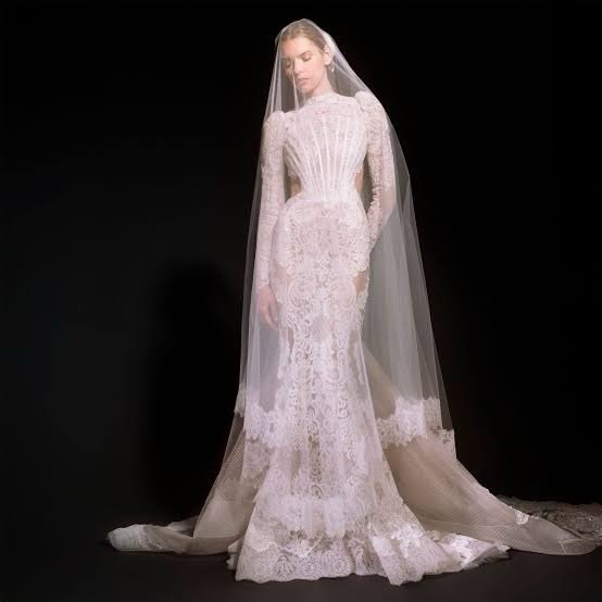 Graciela by Yolancris (and a huge drop of Yolancris wedding dress finds) is here at The Find Bridal Outlet and it&rsquo;s marked down 50% off the original price. This sister design duo is known for their elegant bohemian touch &mdash; and now you can