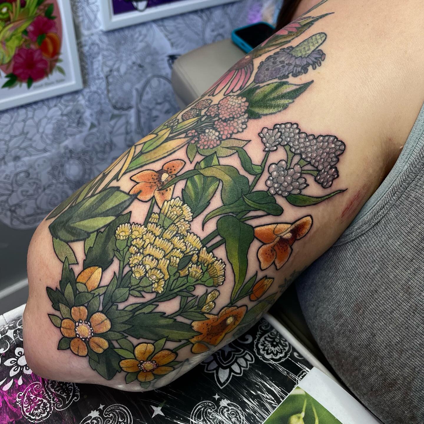Full wrap around half sleeve of Minnesota native flowers 🌸 one more session to go
.
.
.
#tattoo #tattoos #ink #halfsleeve #floral #flower #floraltattoo #minnesotaflowers #wildflowers #sleeve @saniderm @ttechofficial @eternalink