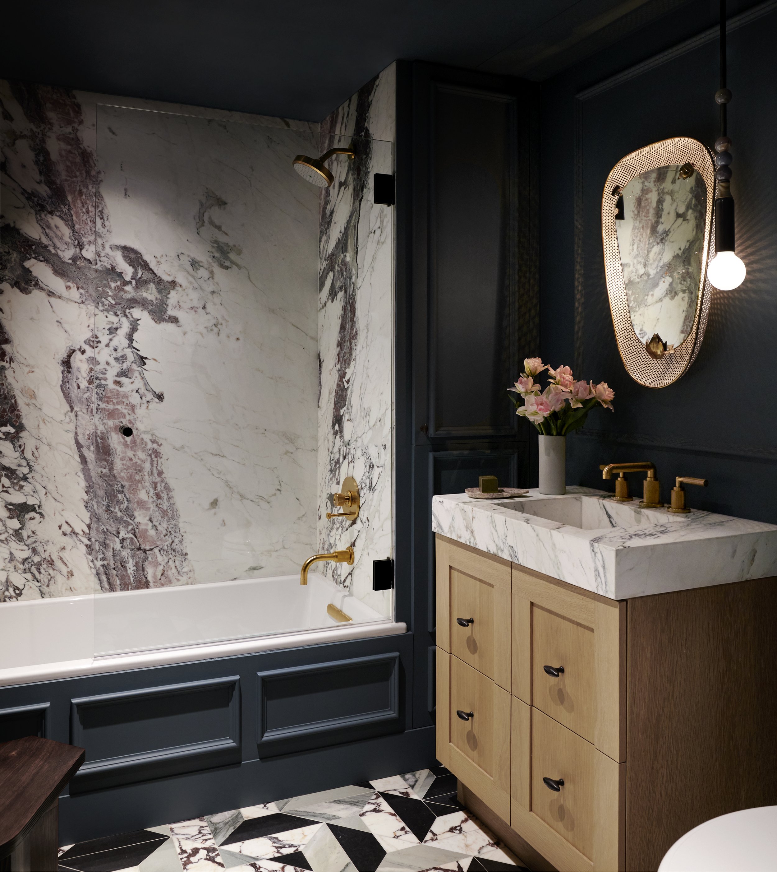 GreenwichVillage_Havard-Cooper-Architect__GuestBath.jpg