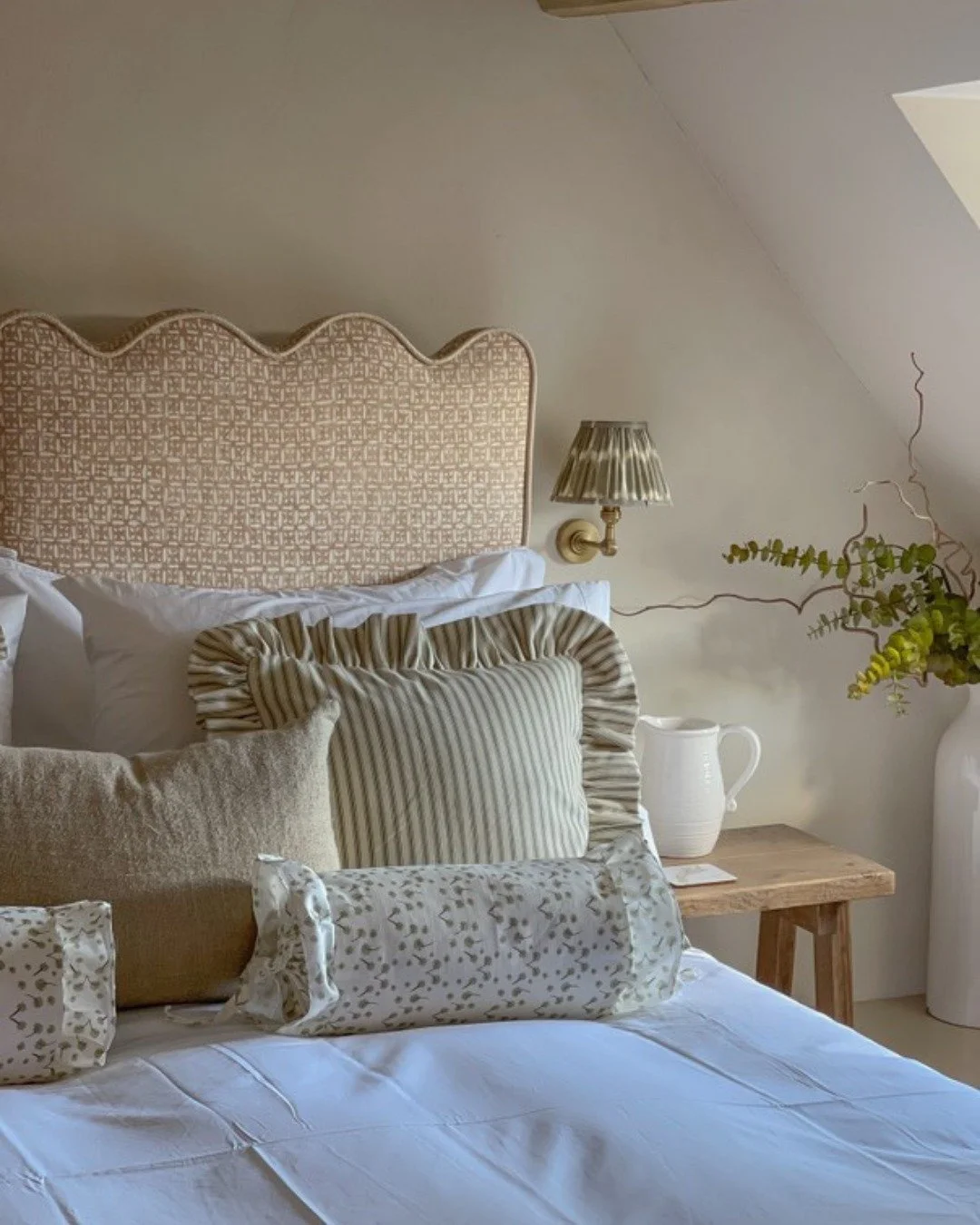 Soft curves, layered textures&hellip; and nothing that feels overdone.
Our wave headboard, one of 18 designs, each made to order and finished by hand here in England.

It&rsquo;s about creating something that feels calm, but still considered.

Save t
