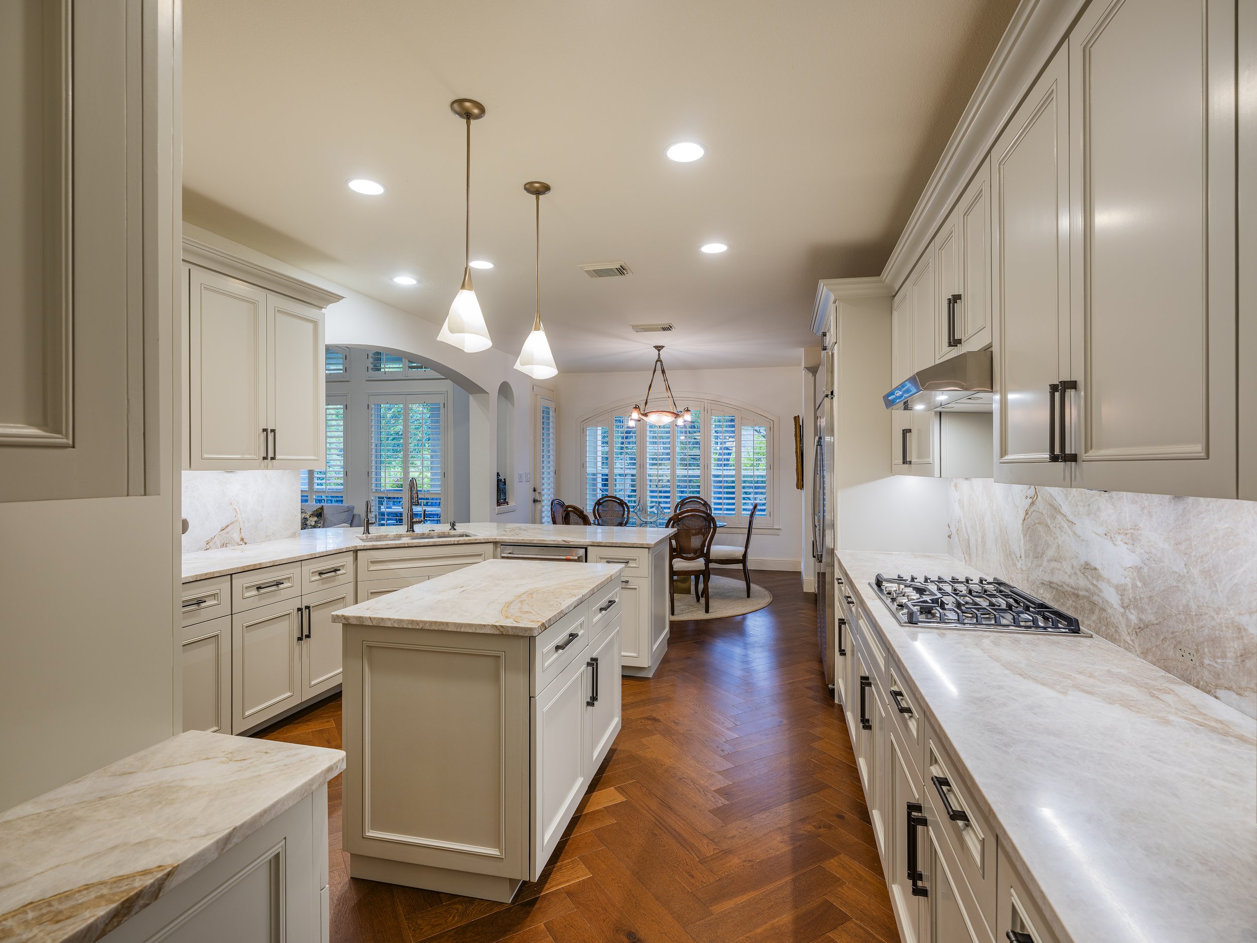 1929 WIMBERLY LN 060226-48.jpg