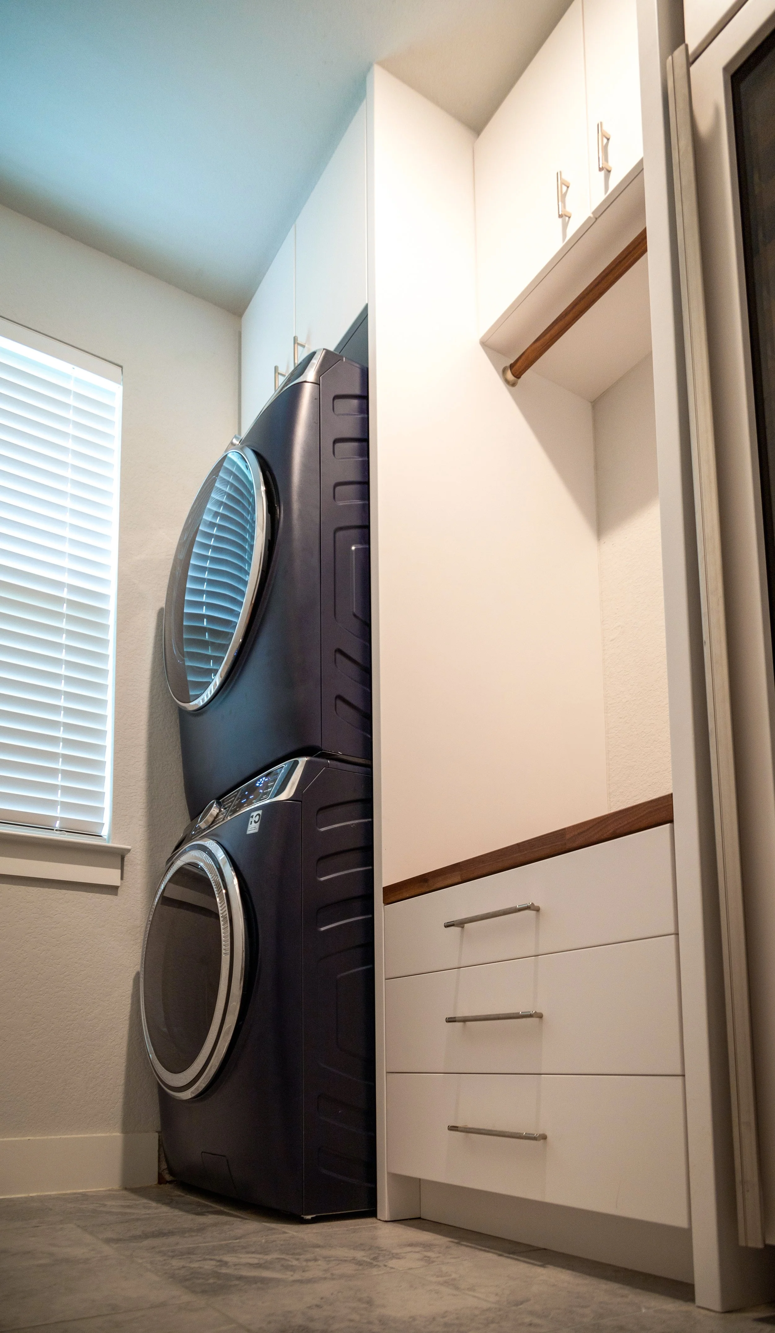 Laundry-Room-Build-Out-Custom-Cabinetry-Monarch-Woodworks-of-Austin-6.jpeg