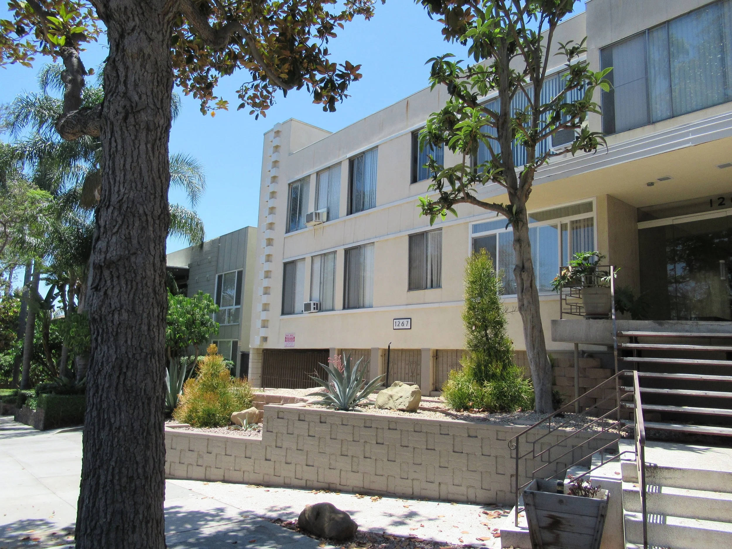 1267 North Laurel Avenue (3).JPG