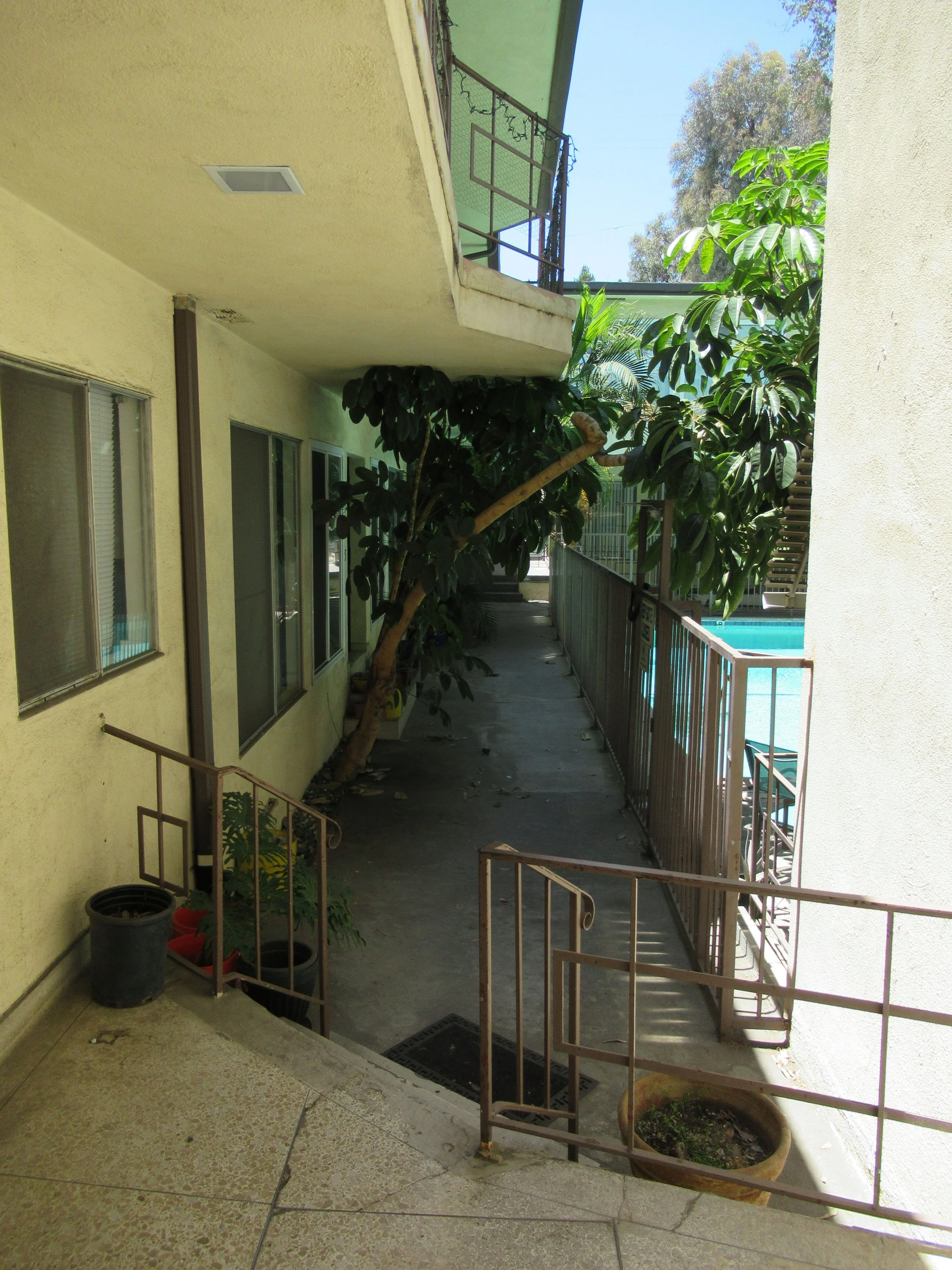 1267 North Laurel Avenue (28).JPG