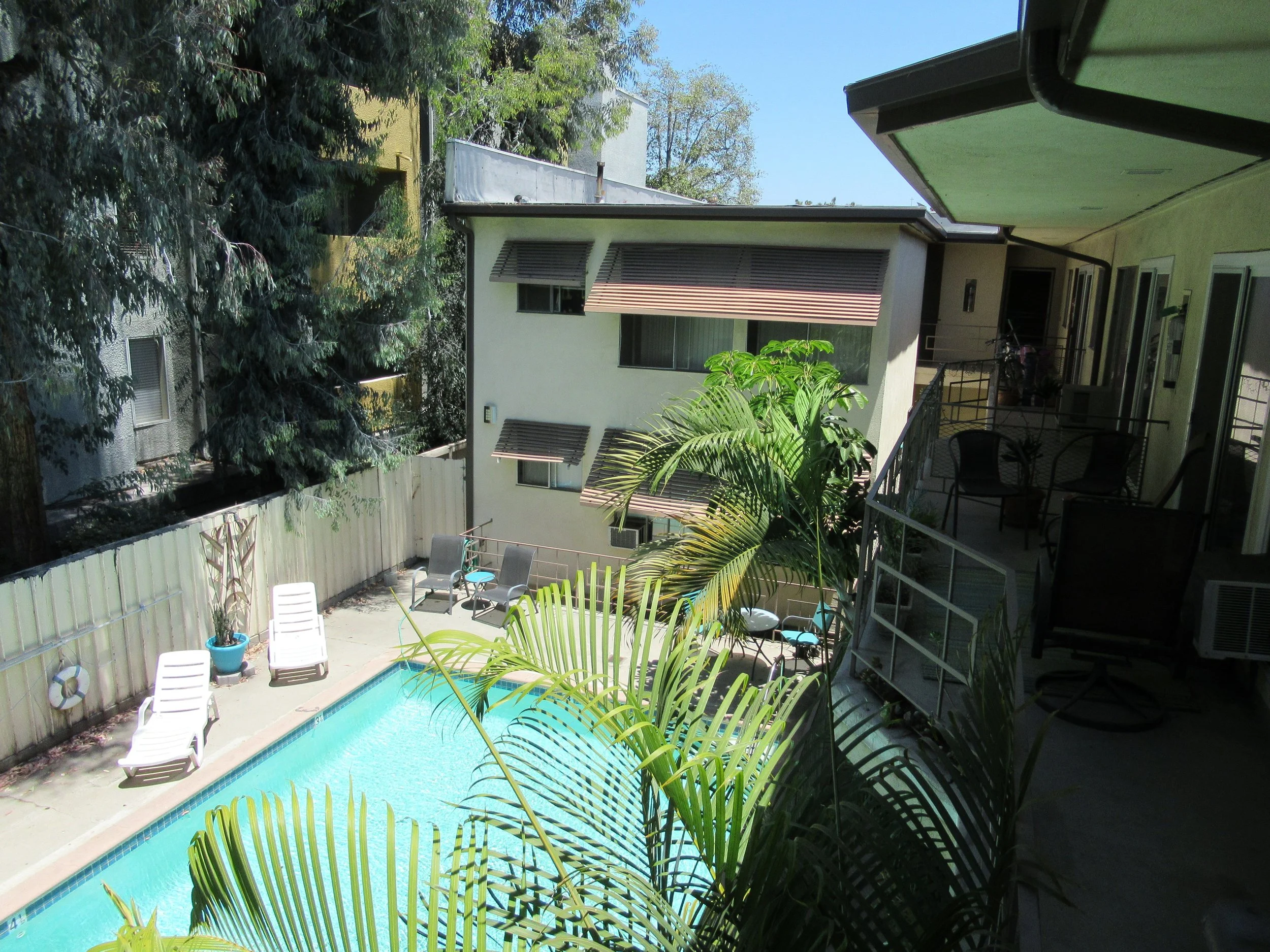 1267 North Laurel Avenue (73).JPG