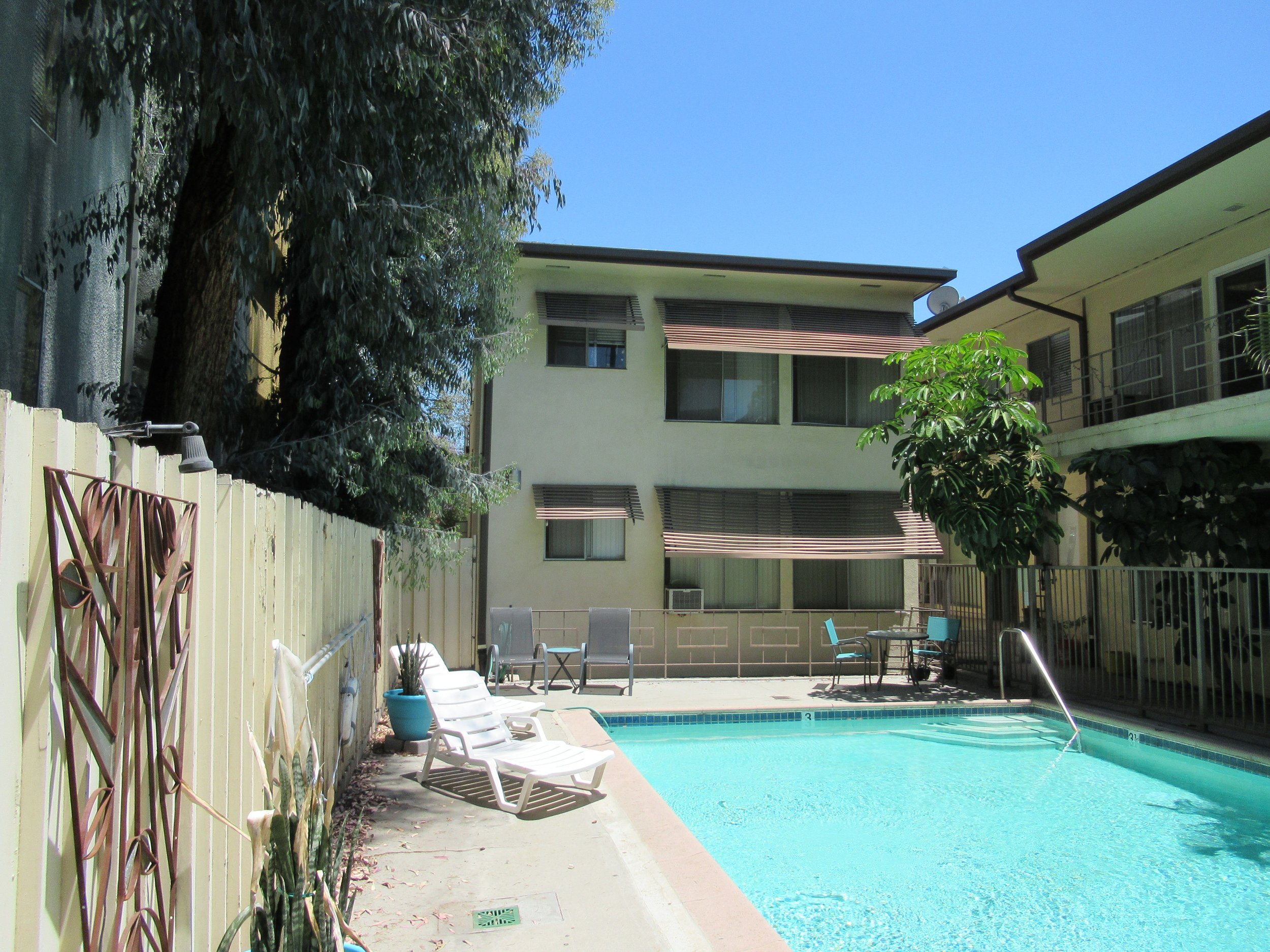 1267 North Laurel Avenue (108).JPG