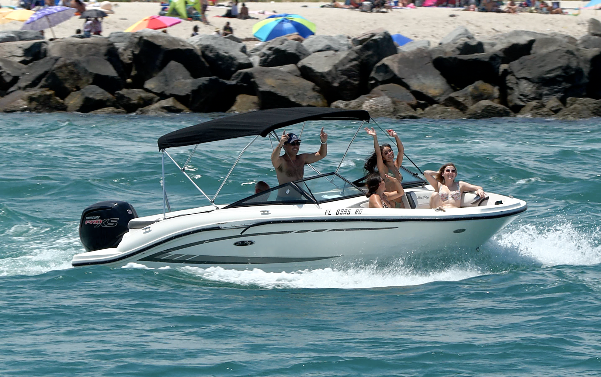 SEA RAY BOAT VIDEO AT HAULOVER INLET (CAMERA ONLY)