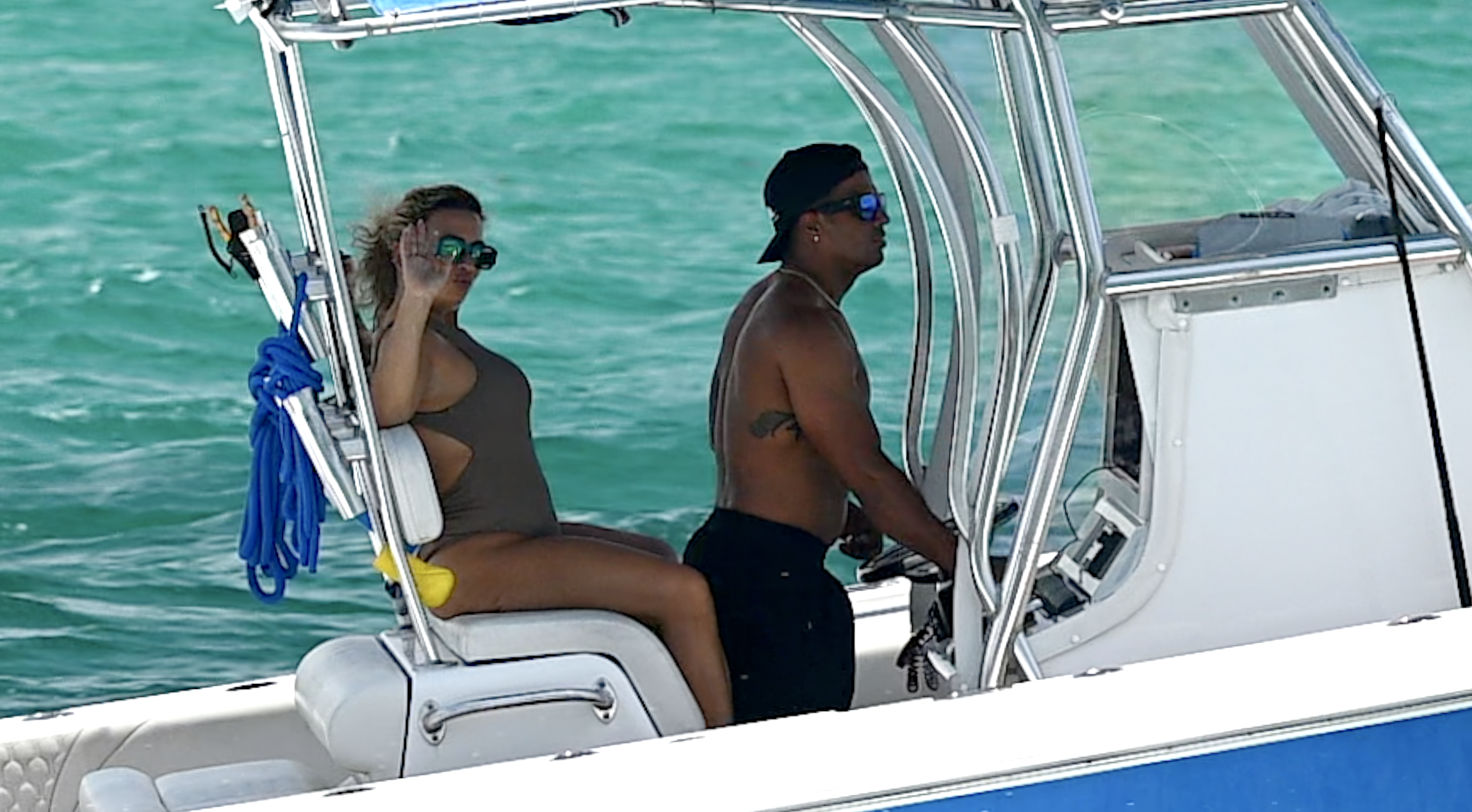 CONTENDER BOAT VIDEO AT HAULOVER INLET (CAMERA ONLY) FOR SALE