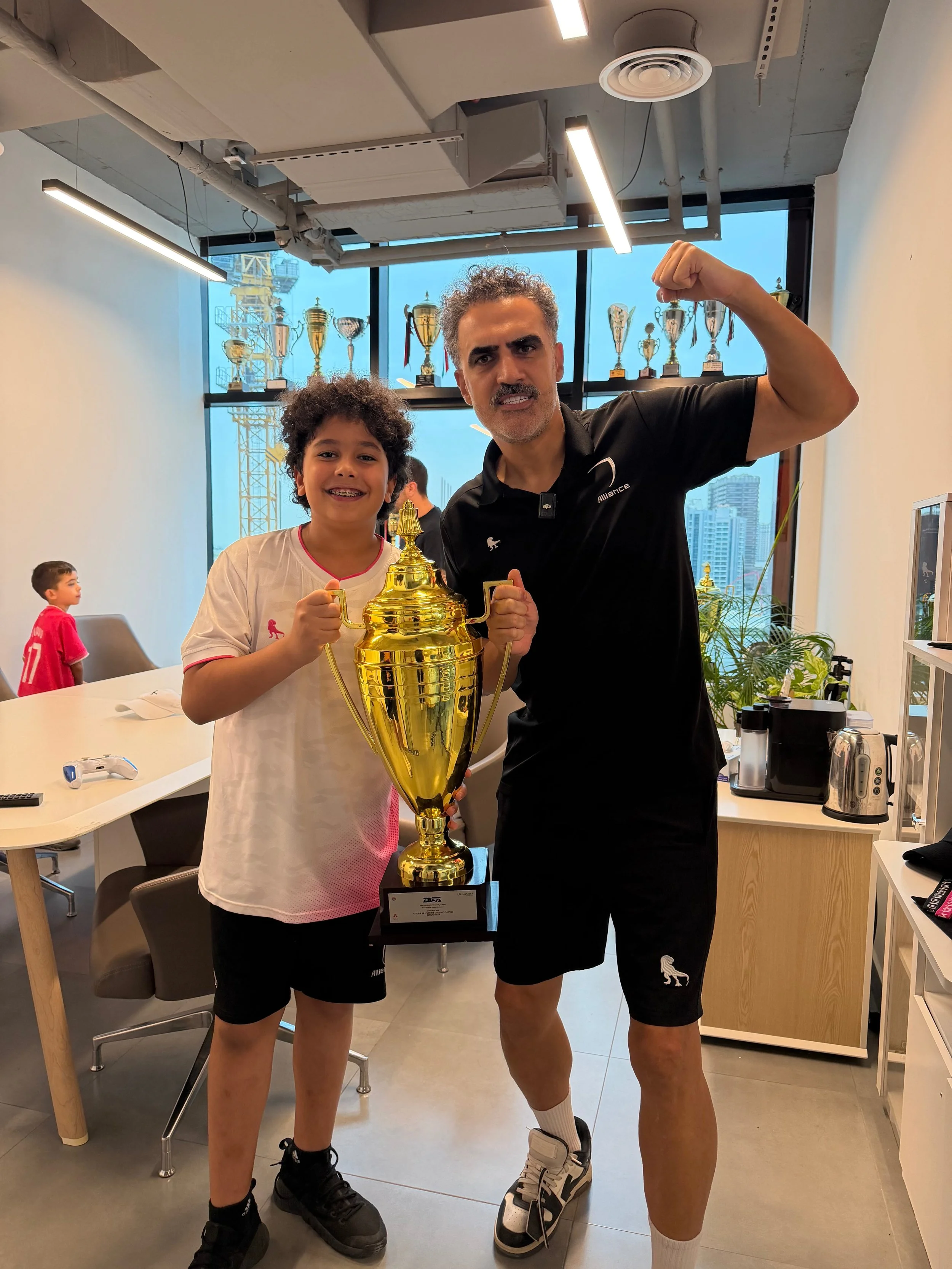 Winning team on day 2.jpg