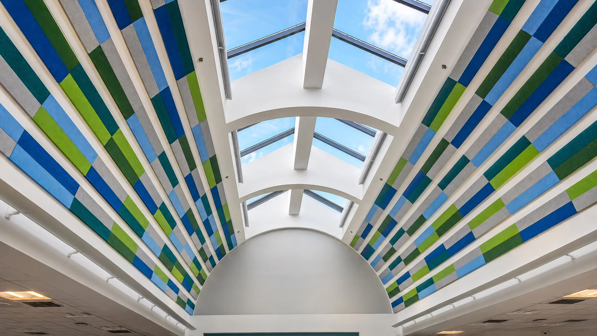 Livello-L200-school-hallway-entrance.jpg