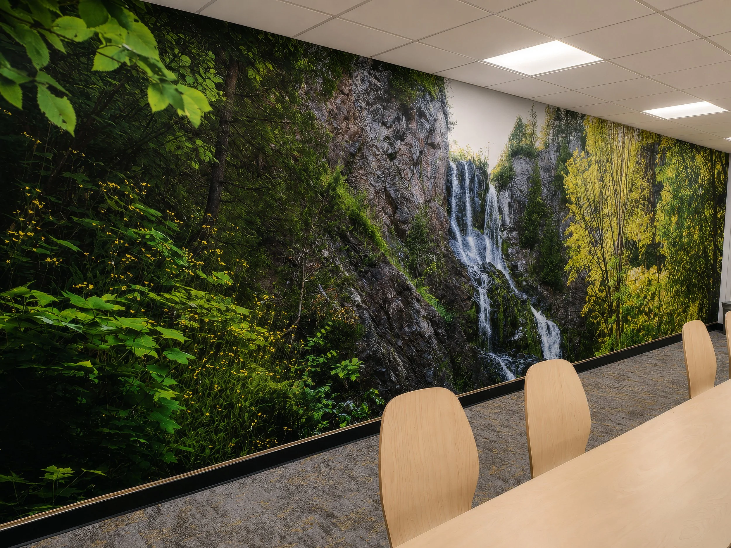 GiosFelt-Digital-Art-wall-installation.jpg