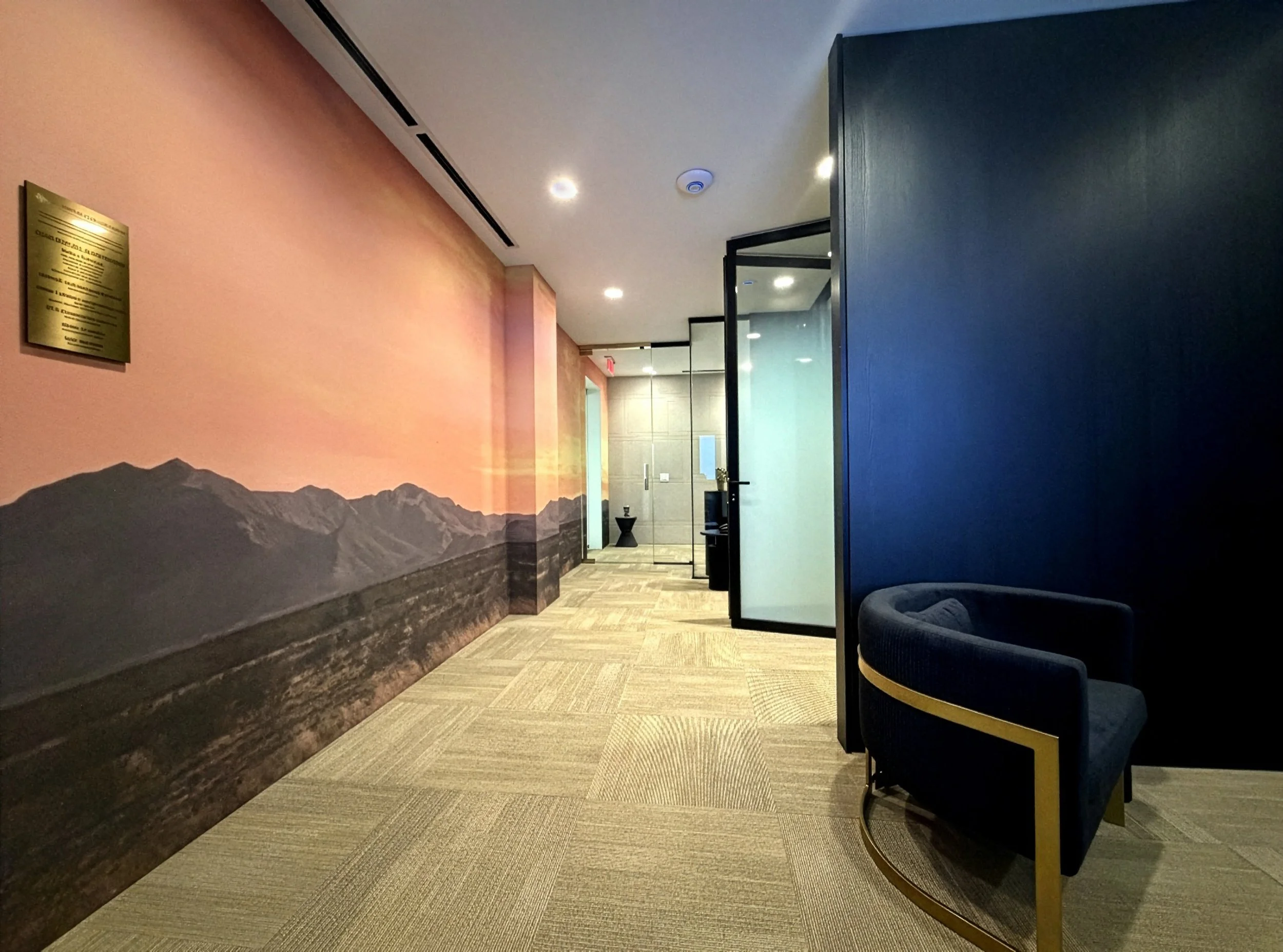 club-room-with-GiosFelt-Digital-Art-printed-felt-with-an-image-of-the-desert.jpg