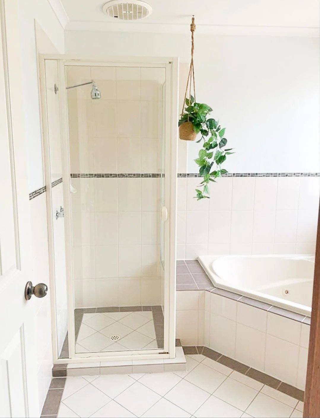 Interior shots-1000095617.jpg