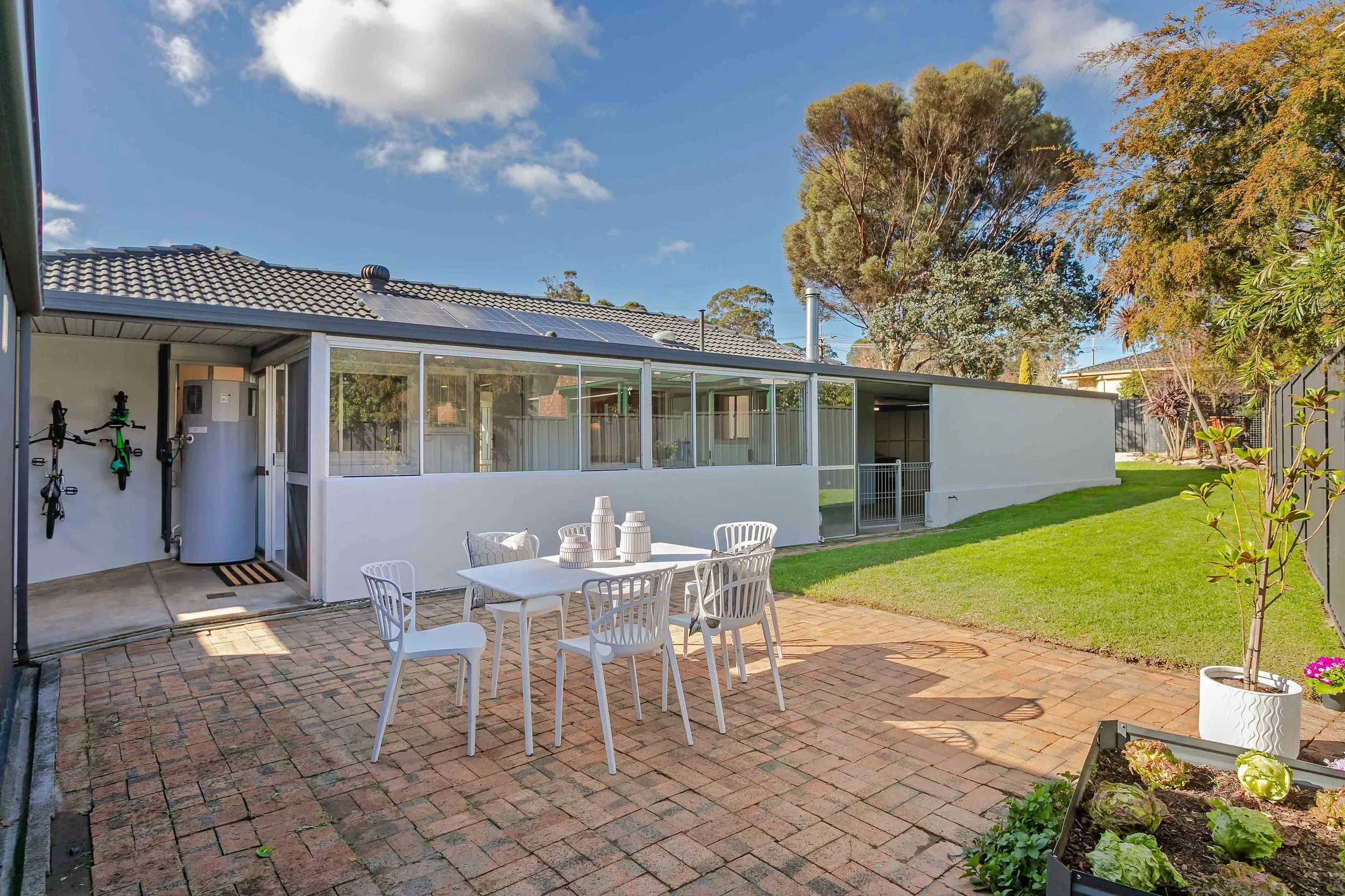 TRE-Hahndorf-4 Jaensch-85-Lo Res.jpg