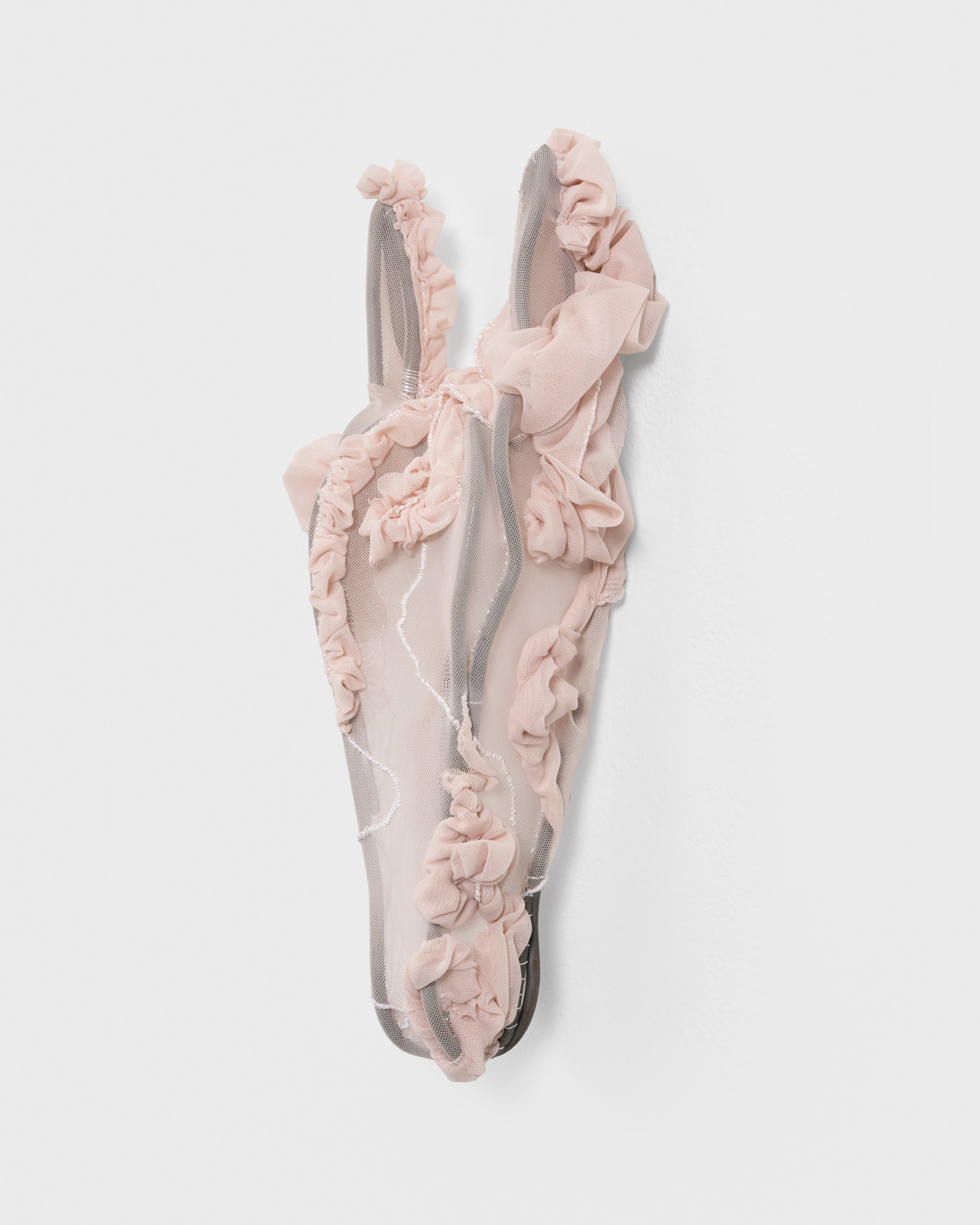 Donkey Head
steel, nylon, thread
2023, 17” x 5” x 6”