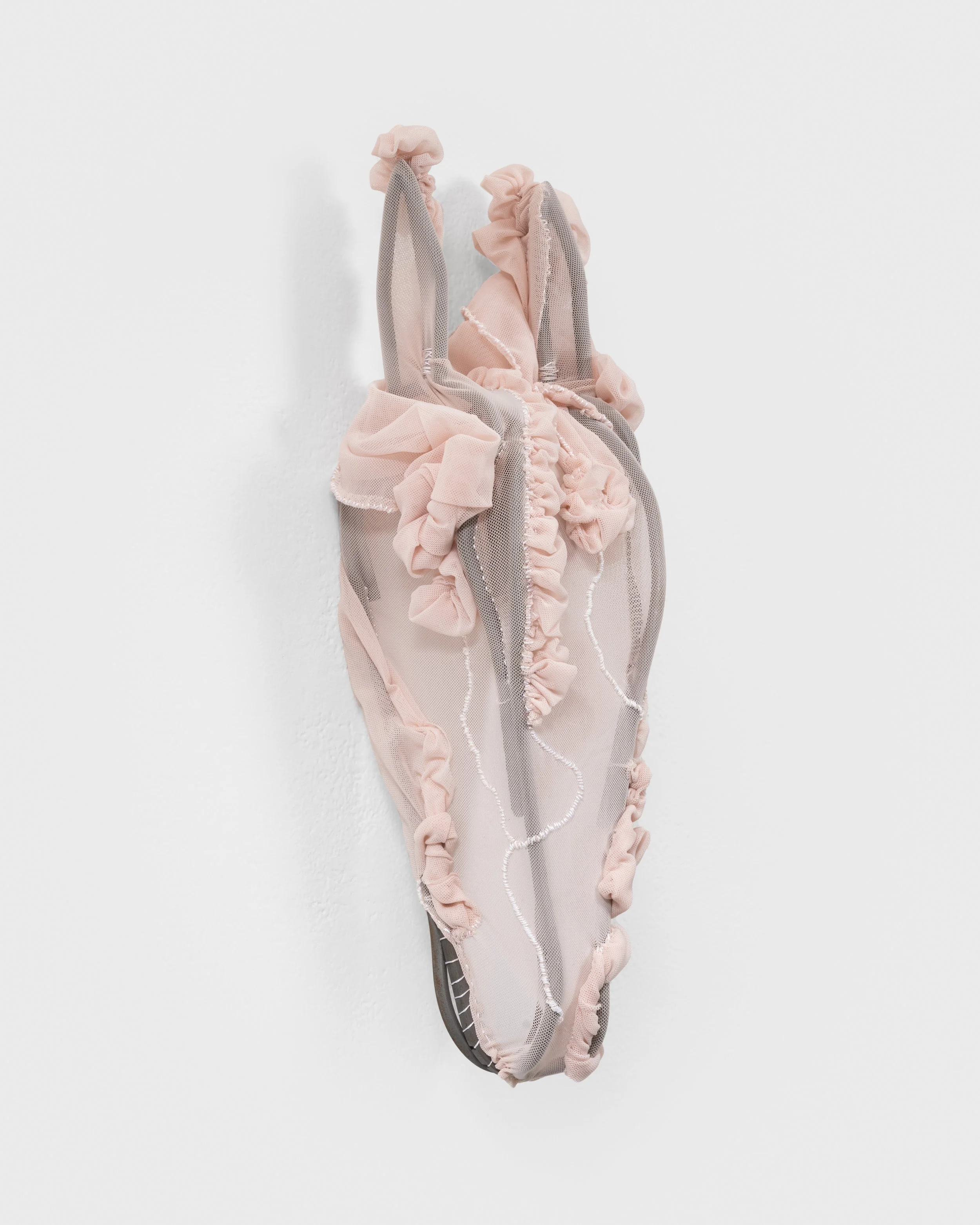 Donkey Head
steel, nylon, thread
2023, 17” x 5” x 6”