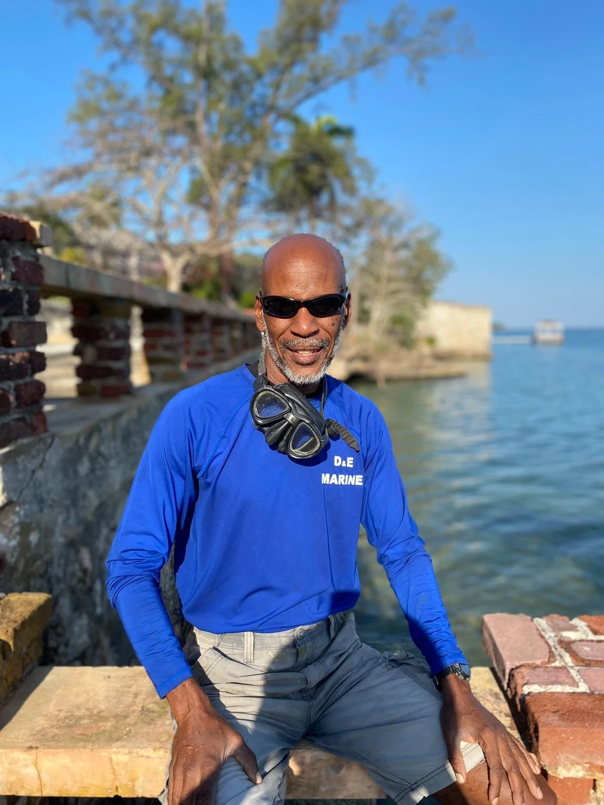 Who We Are — D & E Marine