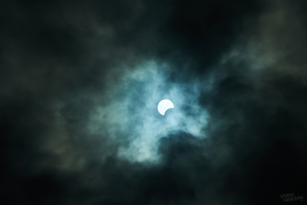 Solar-Eclipse-2024-6929-Canon-EOS-R-EF-70-200mm-f2.8-L-IS-Vasko-Obscura.jpg
