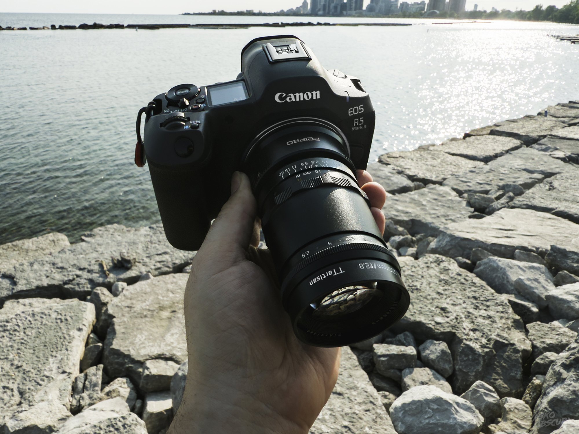 TTartisans-100mm-f2.8-bubble-bokeh-EOS-R5-Mark-II-1425-web.jpg