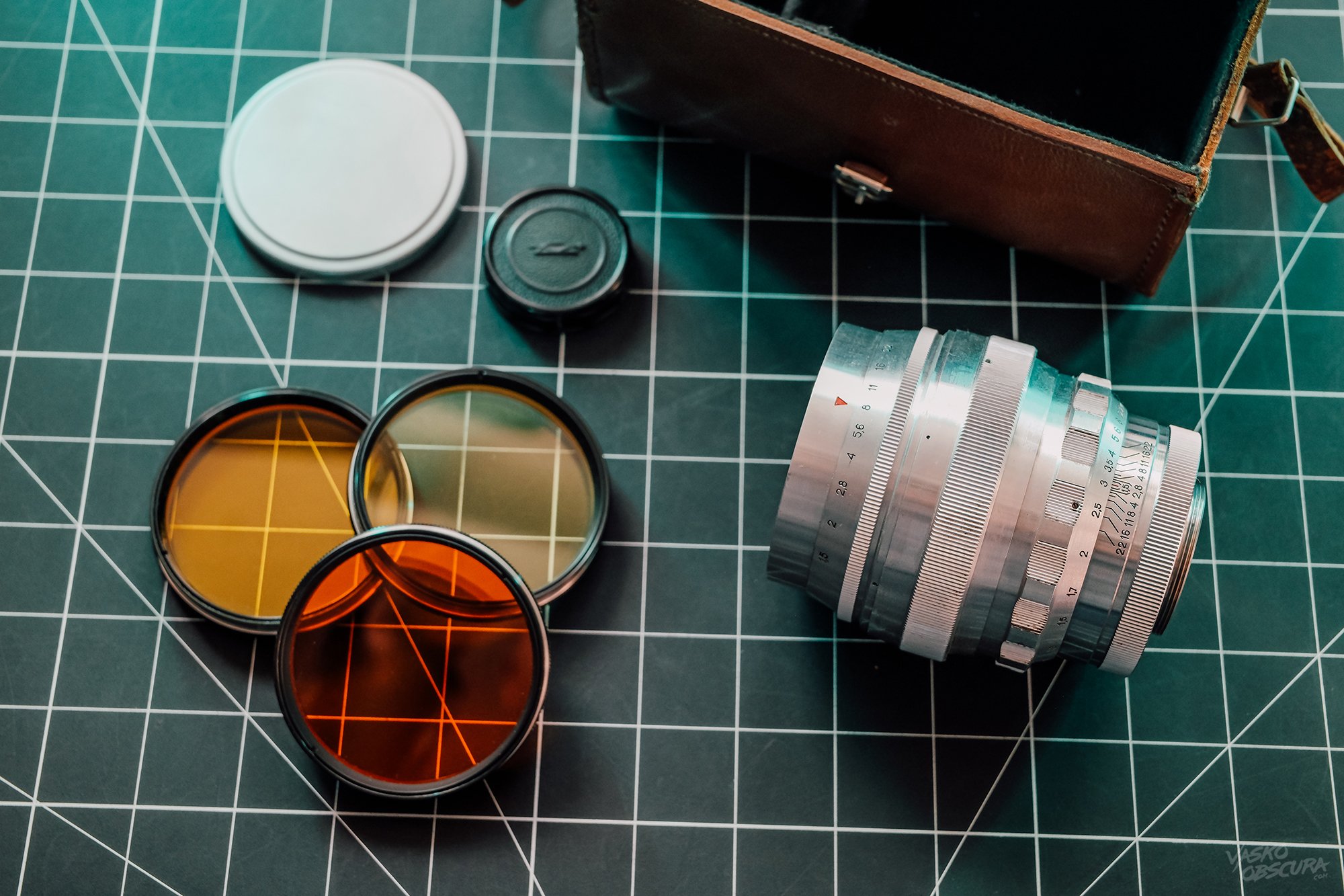 Helios-40 and all it’s stock accessories including three filters and leather case. This is the kit you would have gotten if you bought the lens at launch.