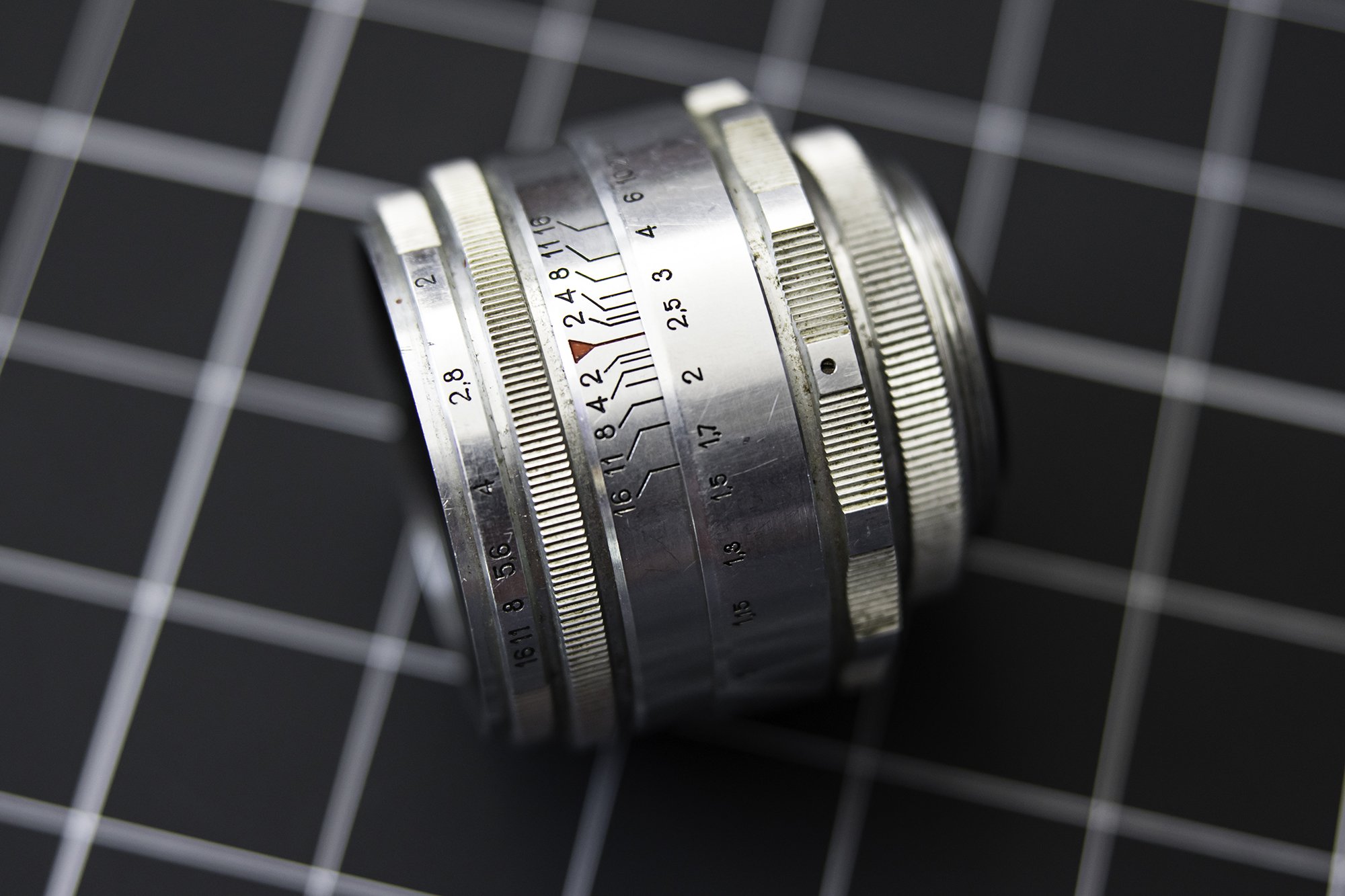 Helios-44-58mm-f2-Silver-9911-small.jpg