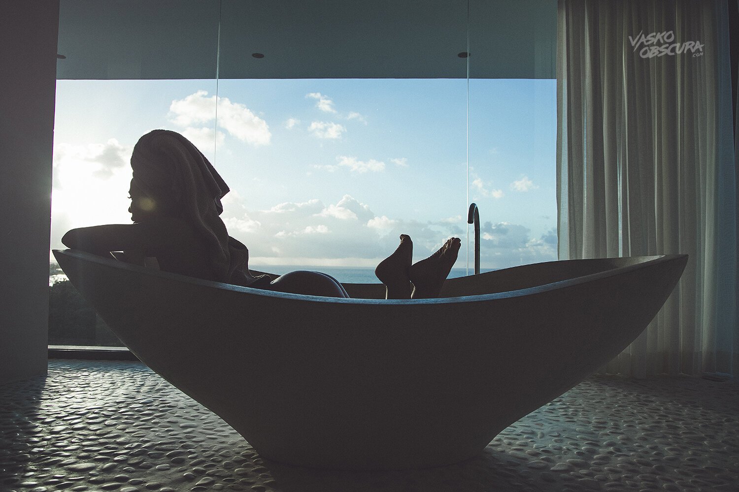 AMBER EMERY - Room With a VIEW