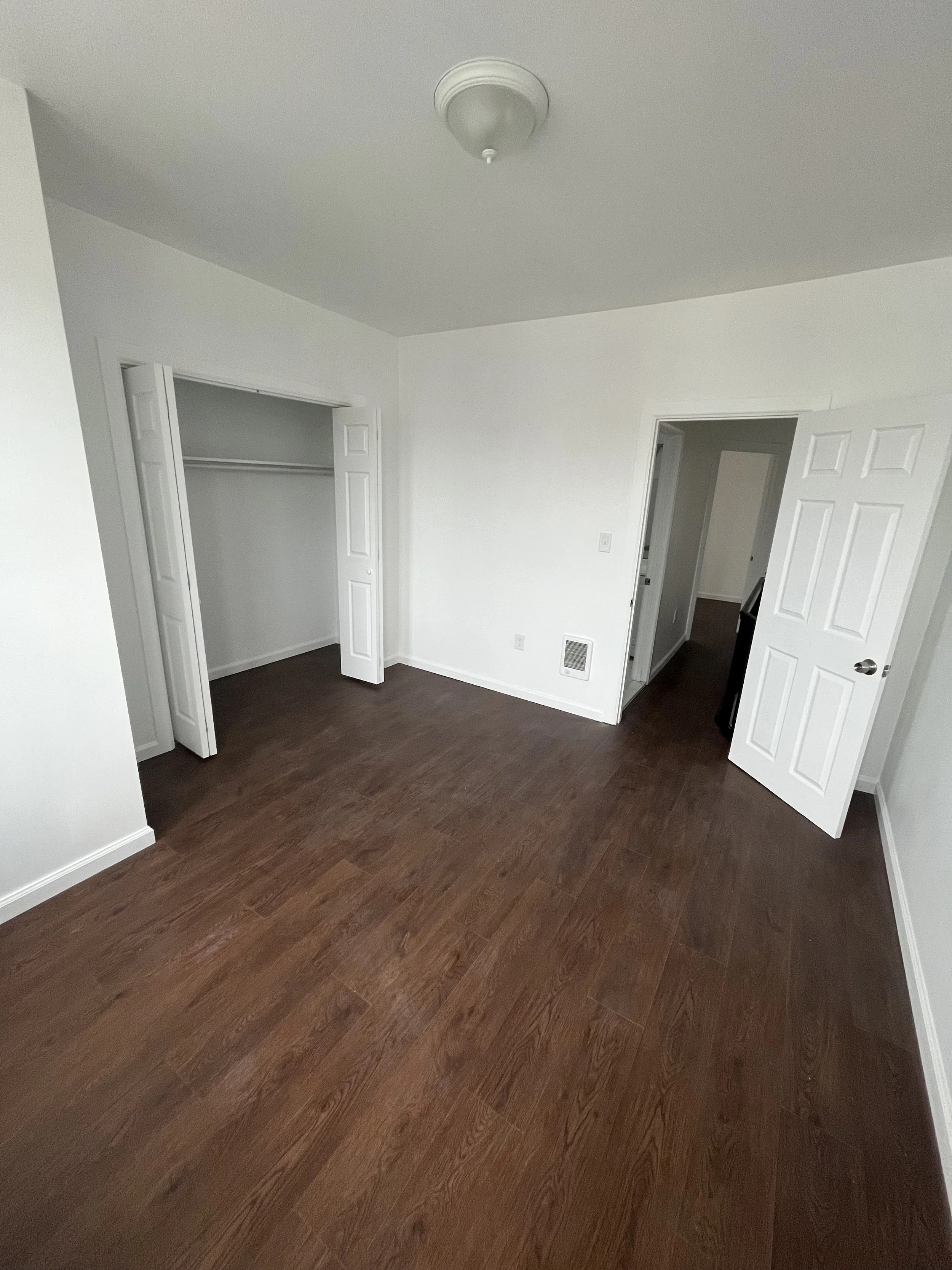 9 Howard Street Bedroom A2.jpg