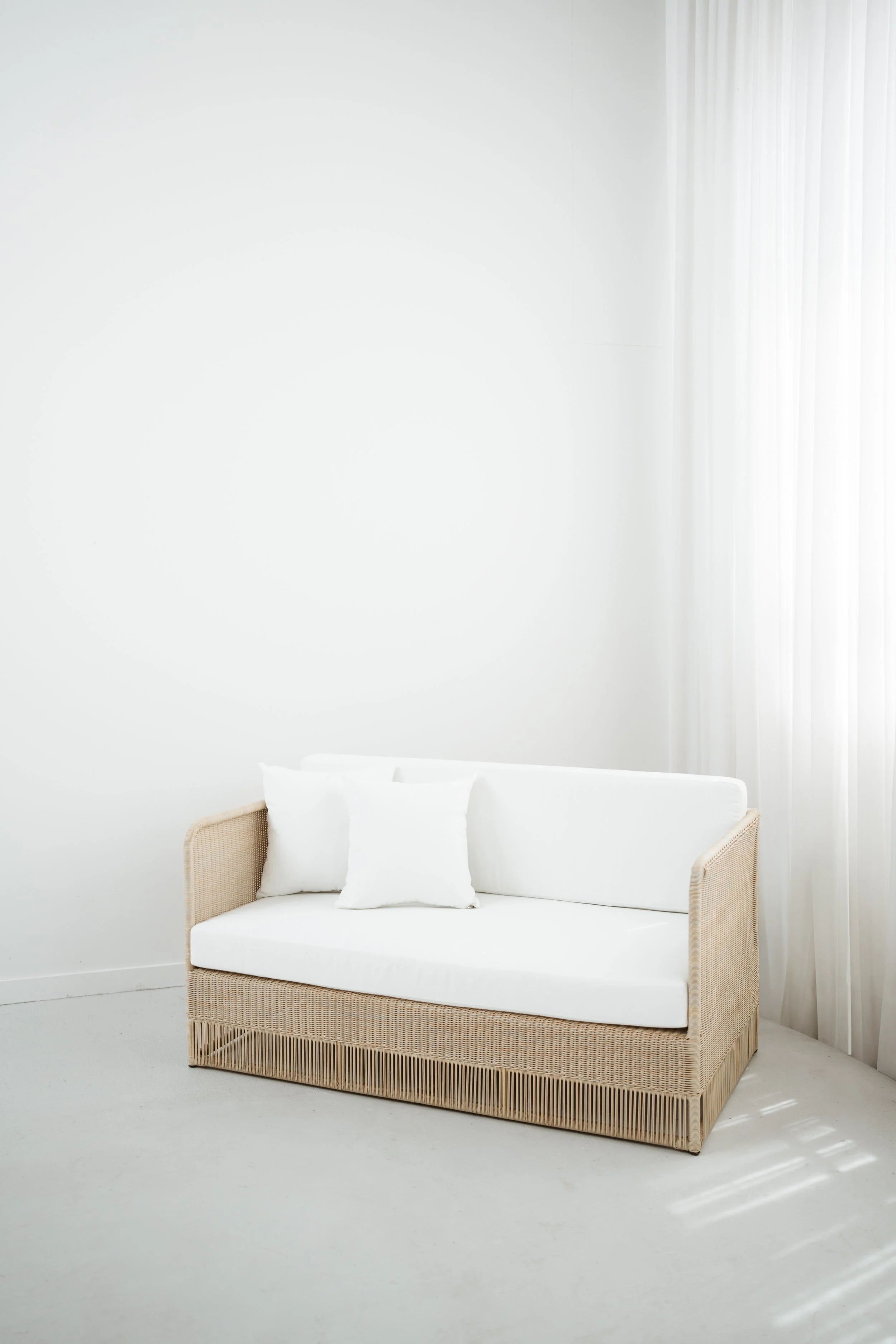RattanEuroLoveseat-FlockFurnitureHire-AcornStudio-2.jpg